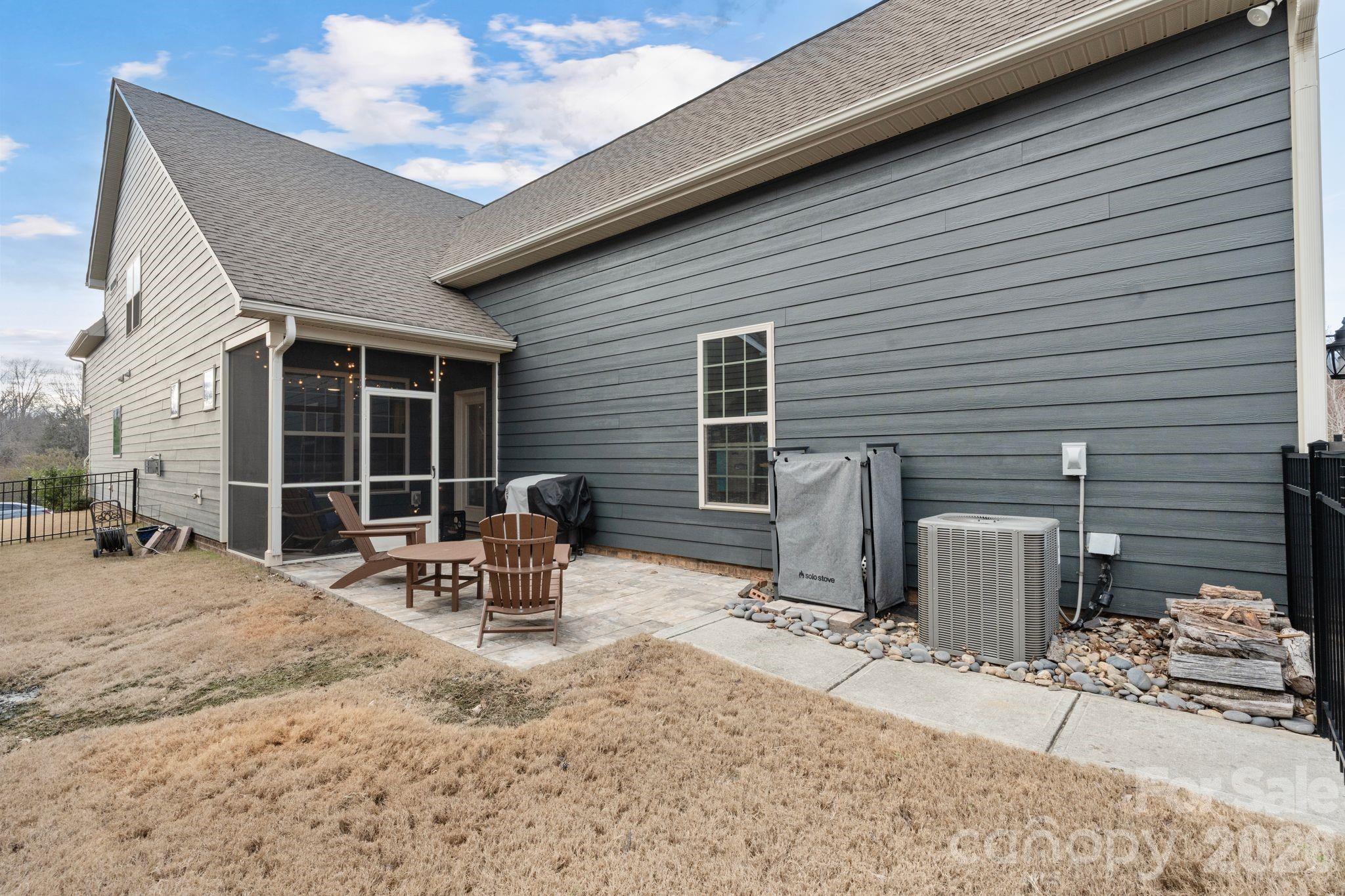 11634 Westbranch Parkway — Davidson