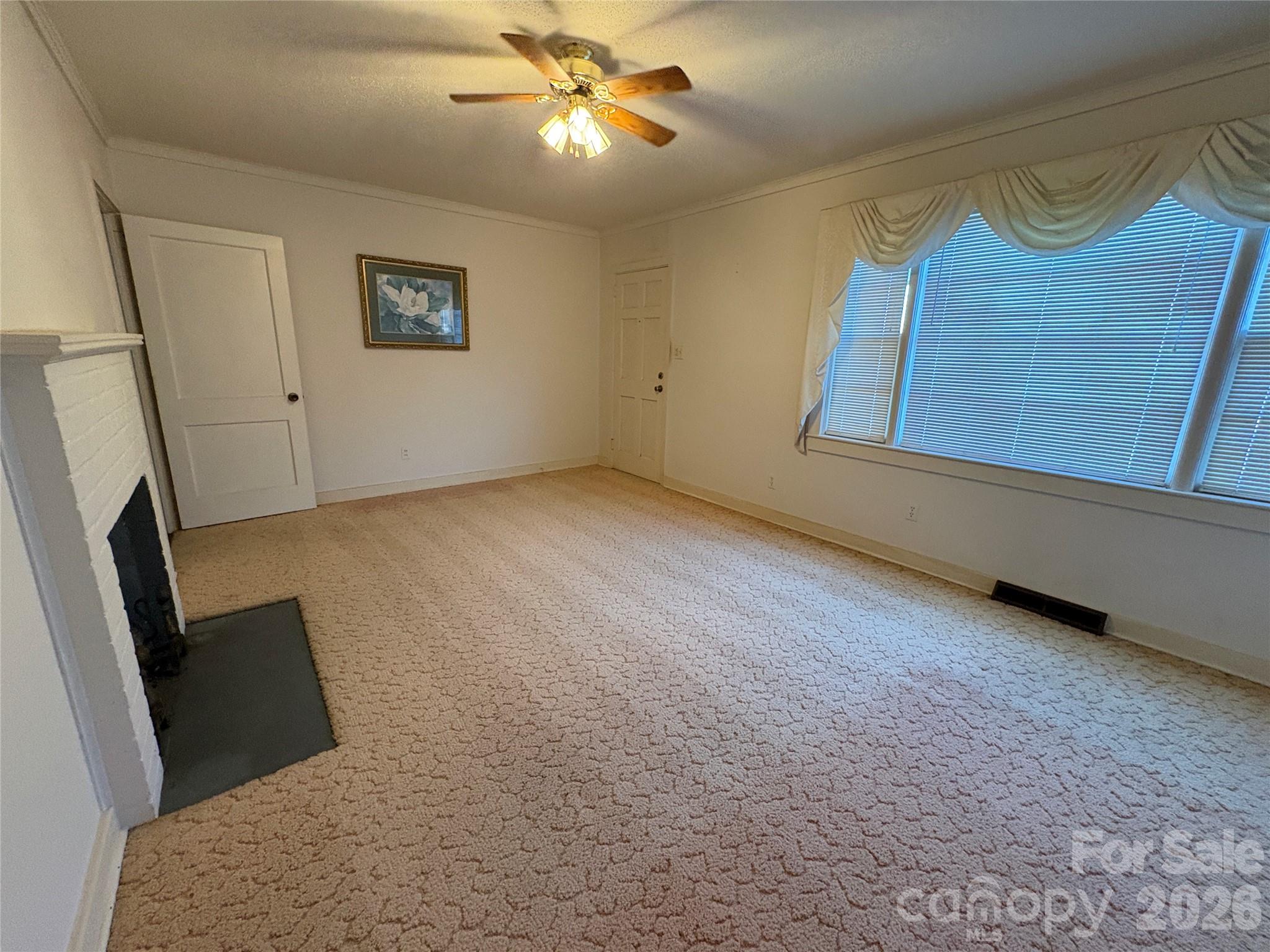 968 Hampton Grace Avenue — Lancaster