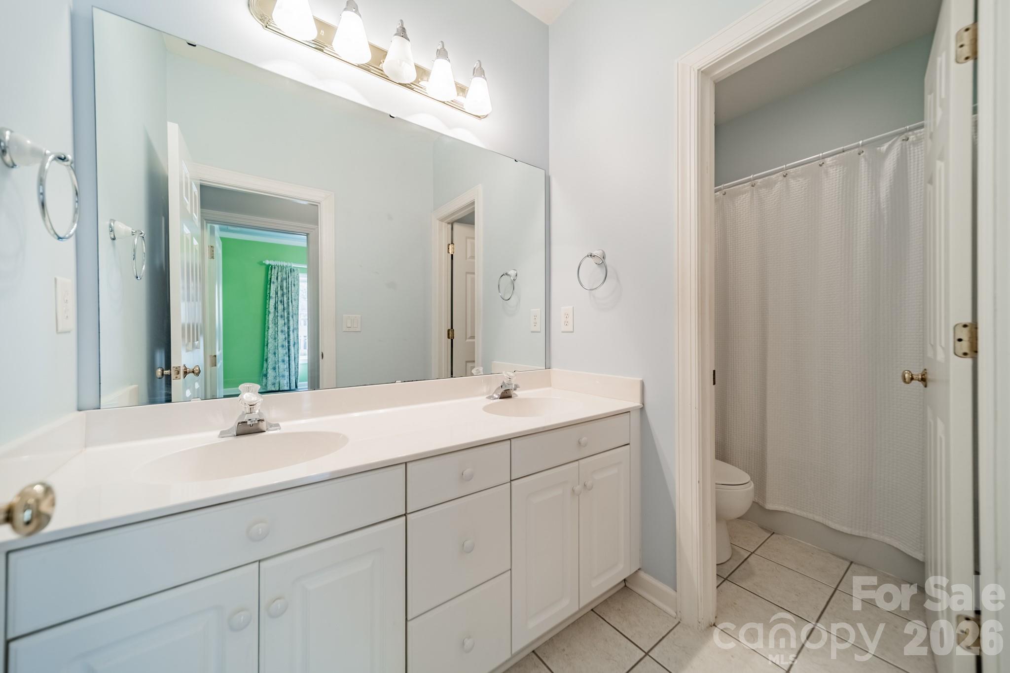4006 Belle Meade Circle — Belmont