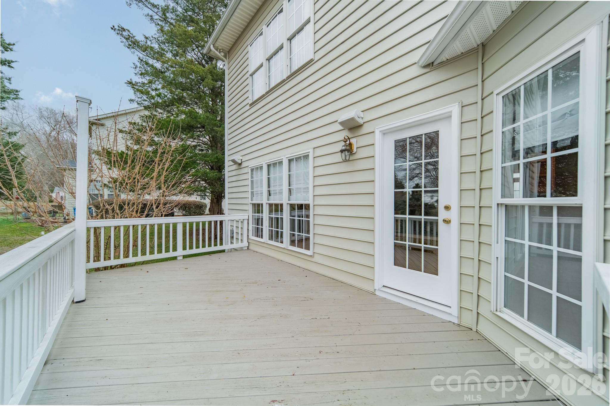 4006 Belle Meade Circle — Belmont
