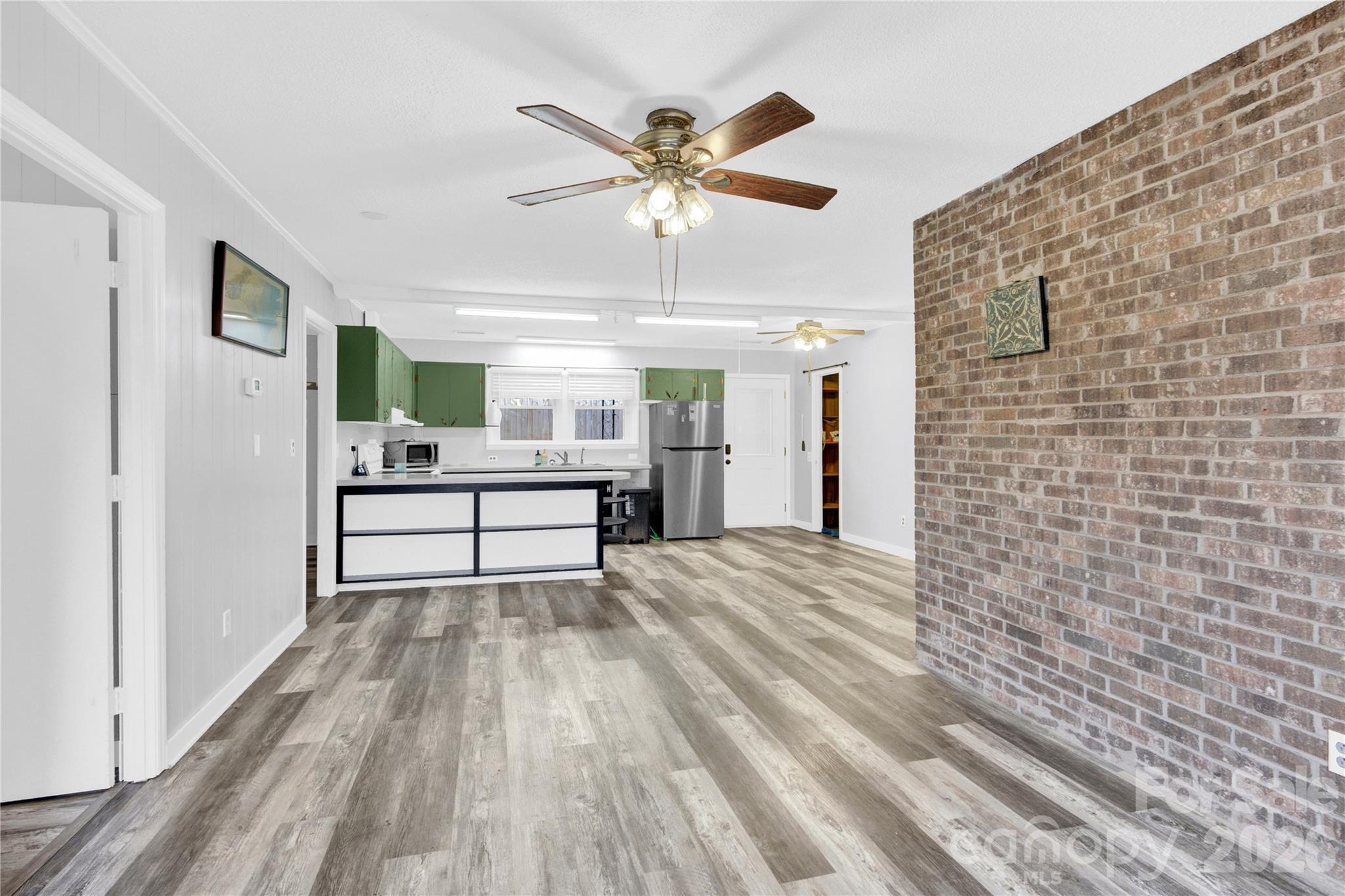 6716 Navajo Trail — Sherrills Ford