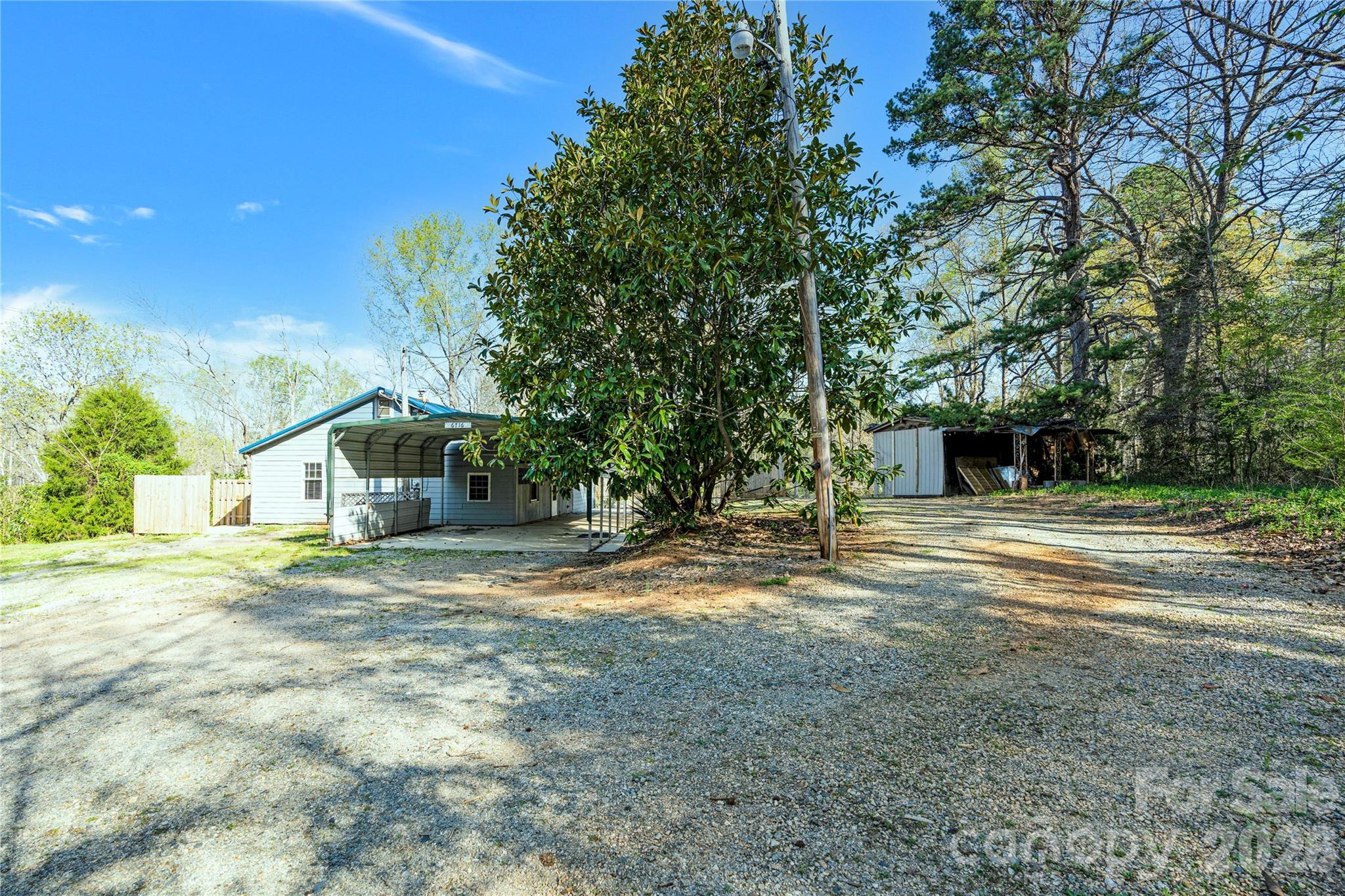 6716 Navajo Trail — Sherrills Ford