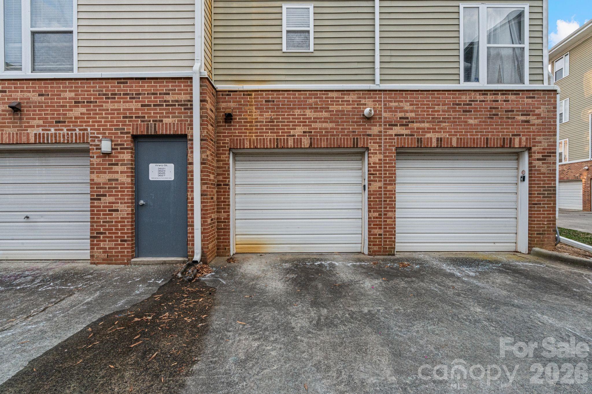 3623 Warp Street — Charlotte