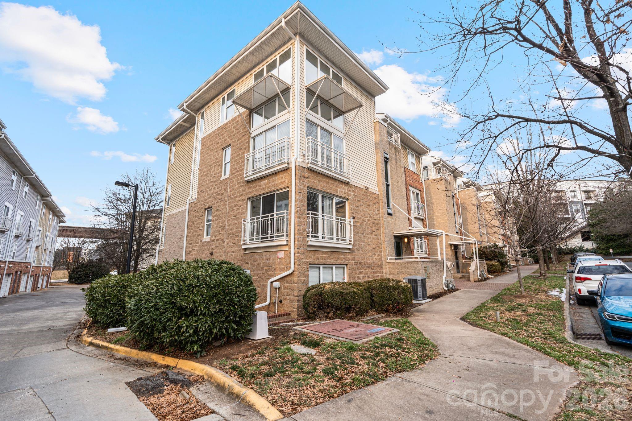 3623 Warp Street — Charlotte
