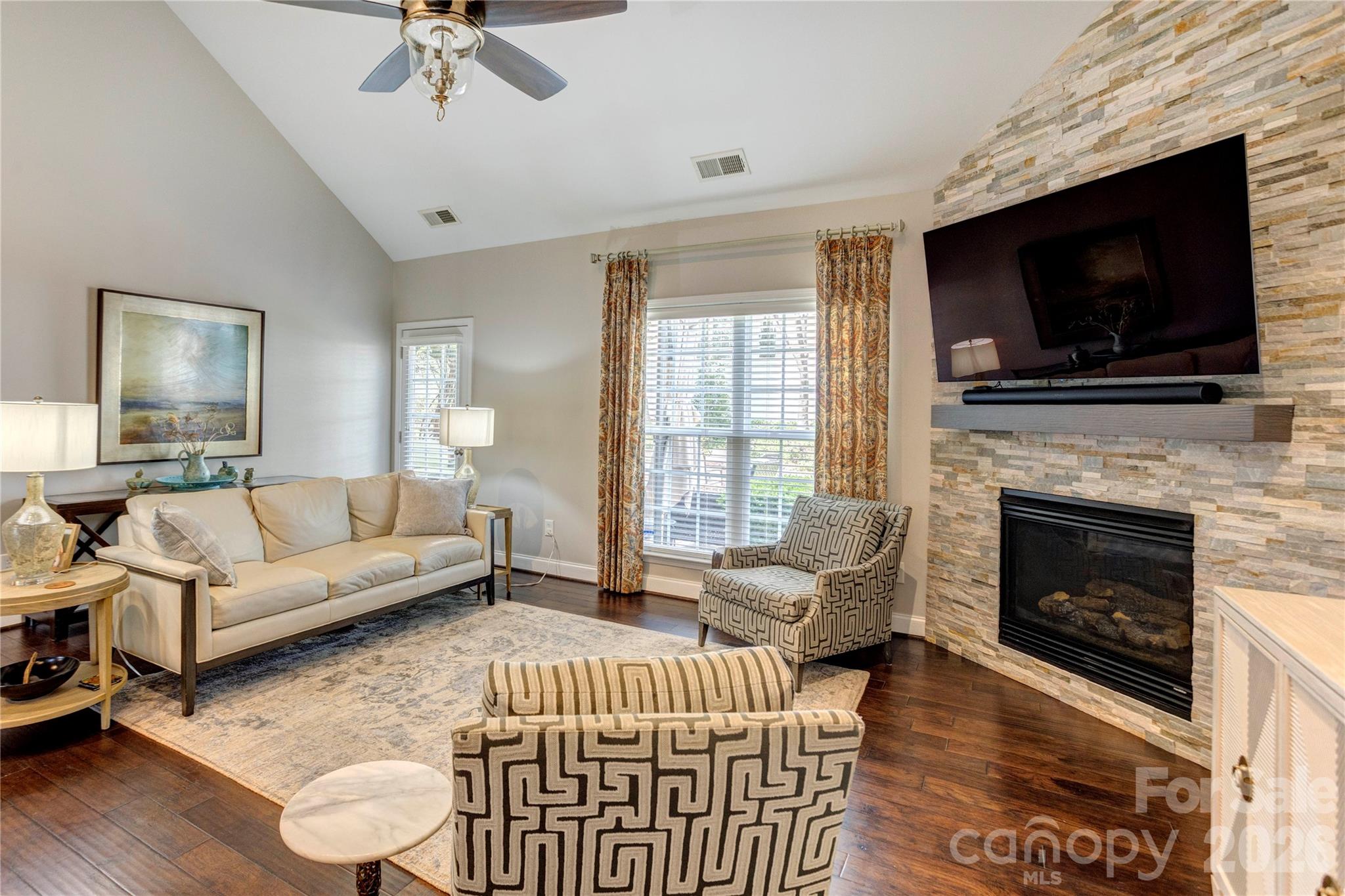 2663 Danbury Circle NW — Concord
