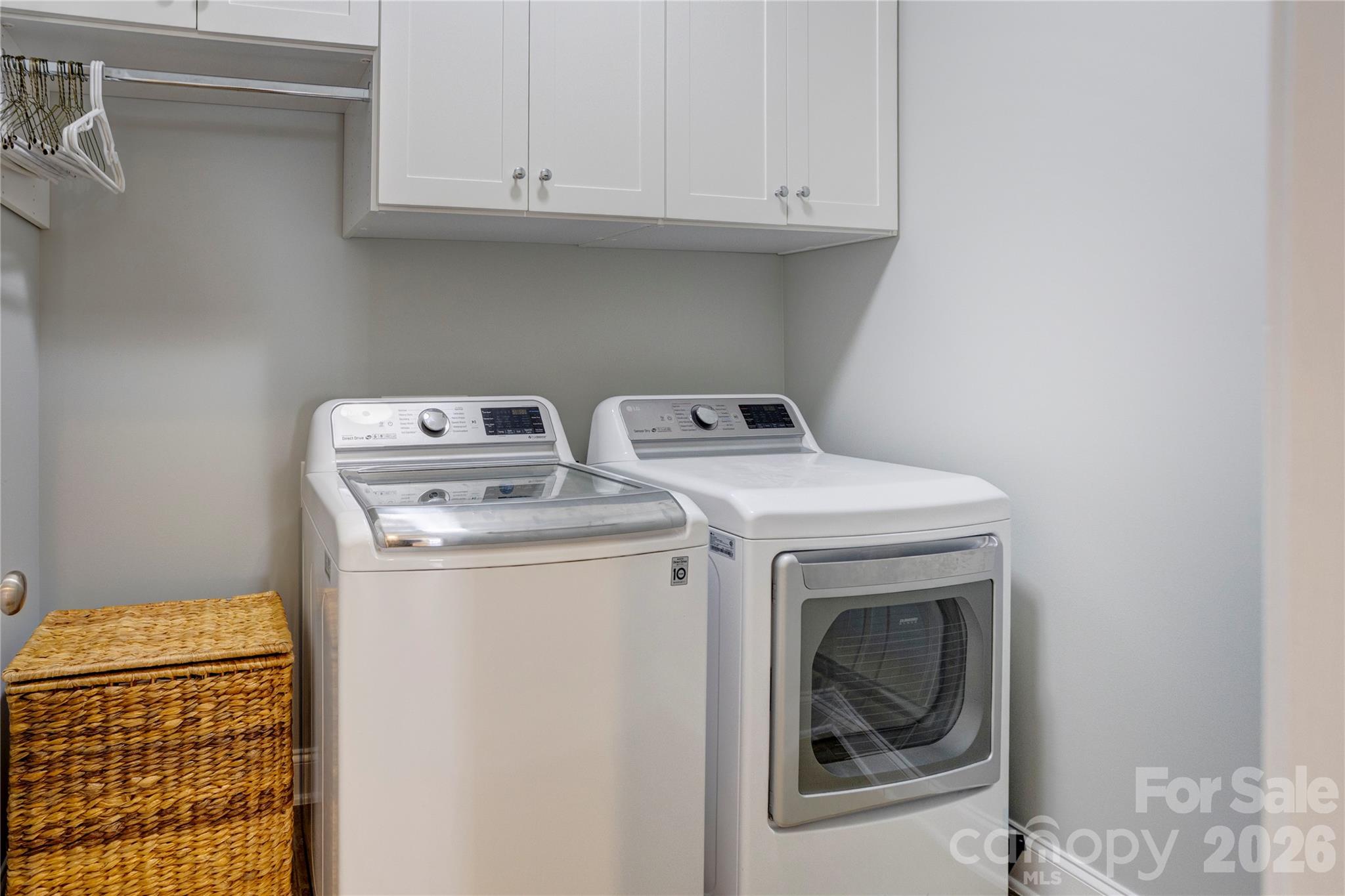 2663 Danbury Circle NW — Concord