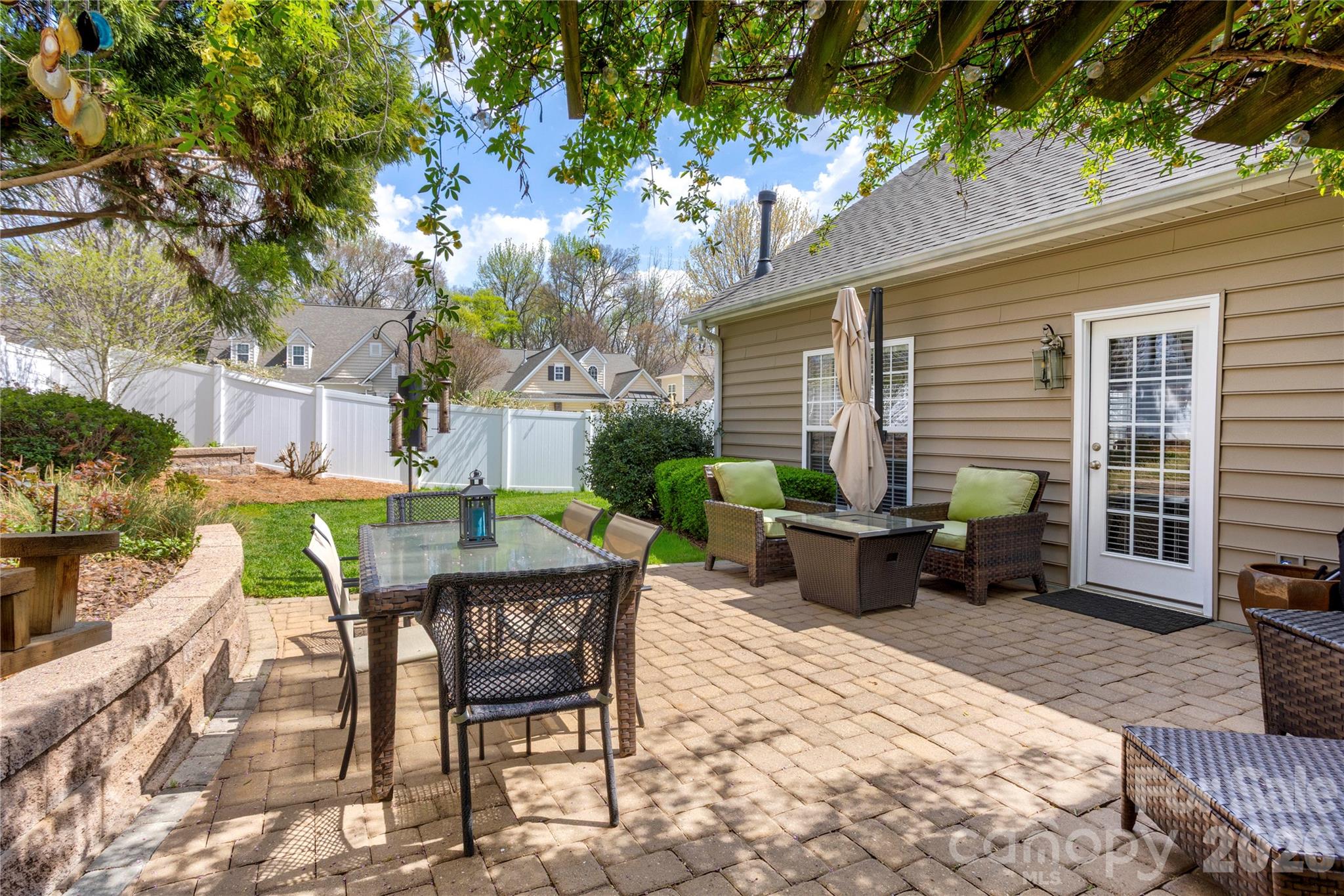 2663 Danbury Circle NW — Concord