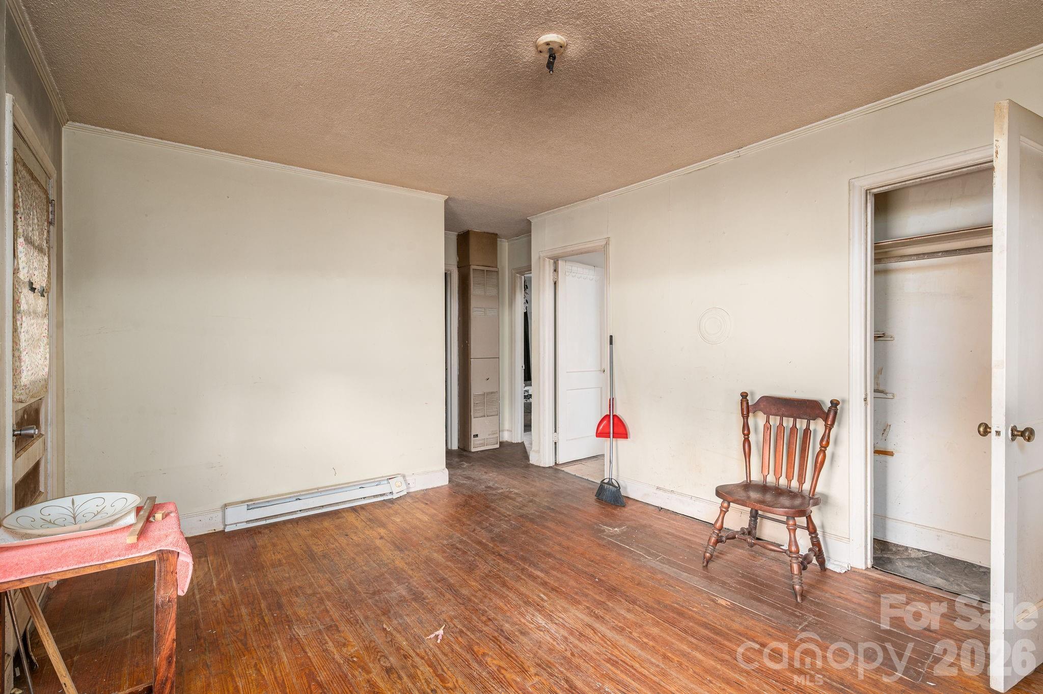 2784 E Nc 27 Highway — Lincolnton