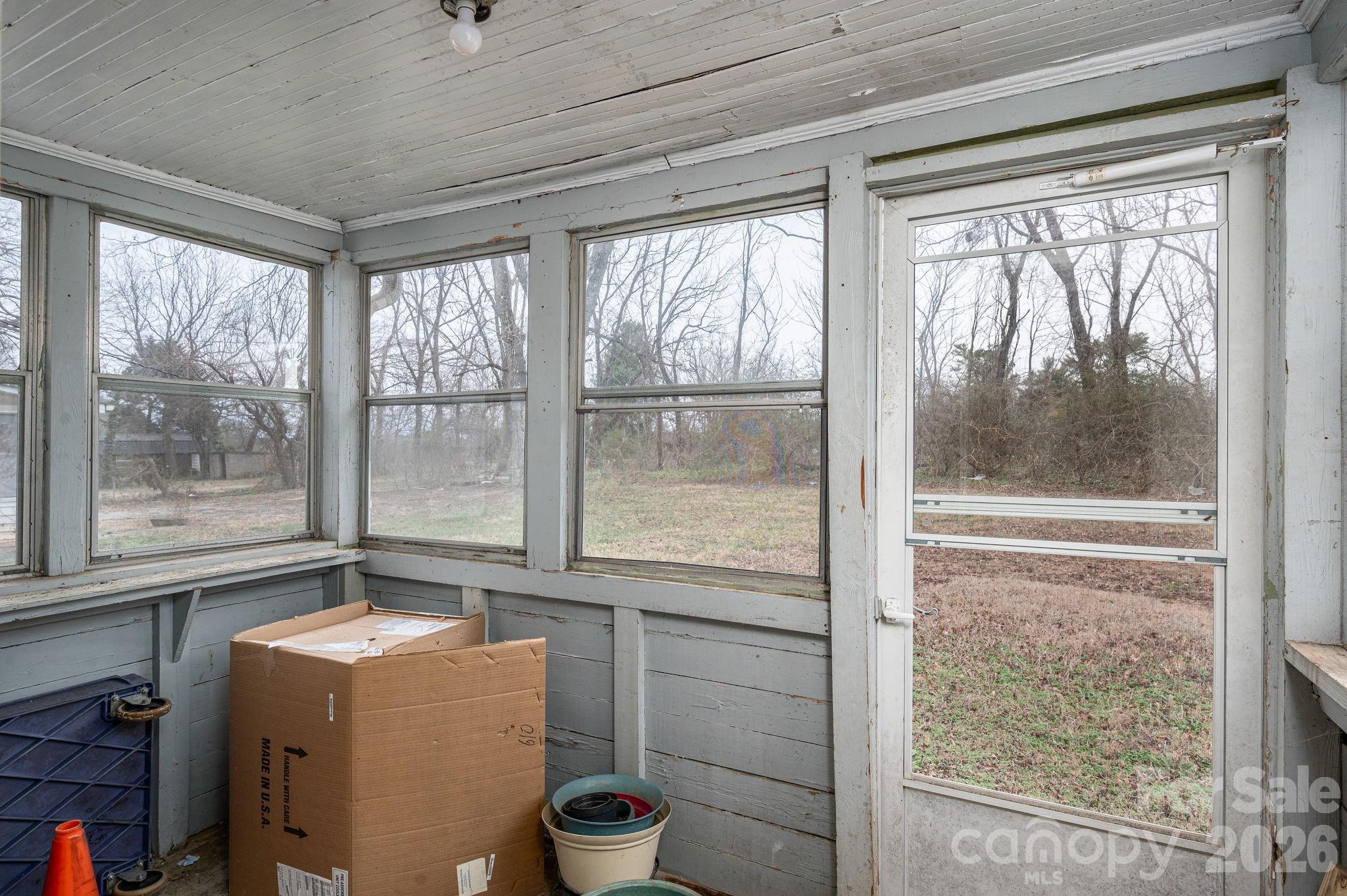 2784 E Nc 27 Highway — Lincolnton