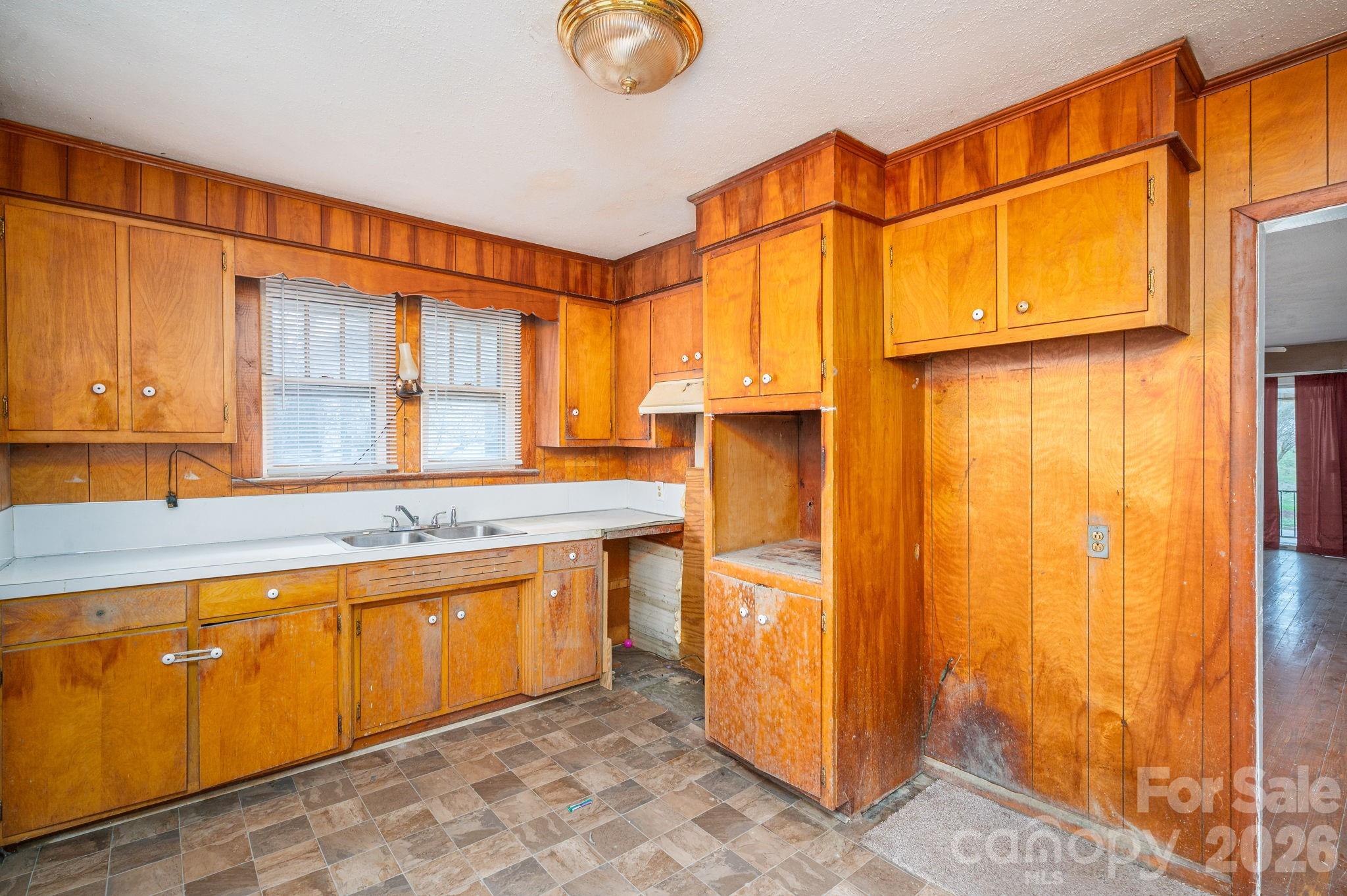 2784 E Nc 27 Highway — Lincolnton