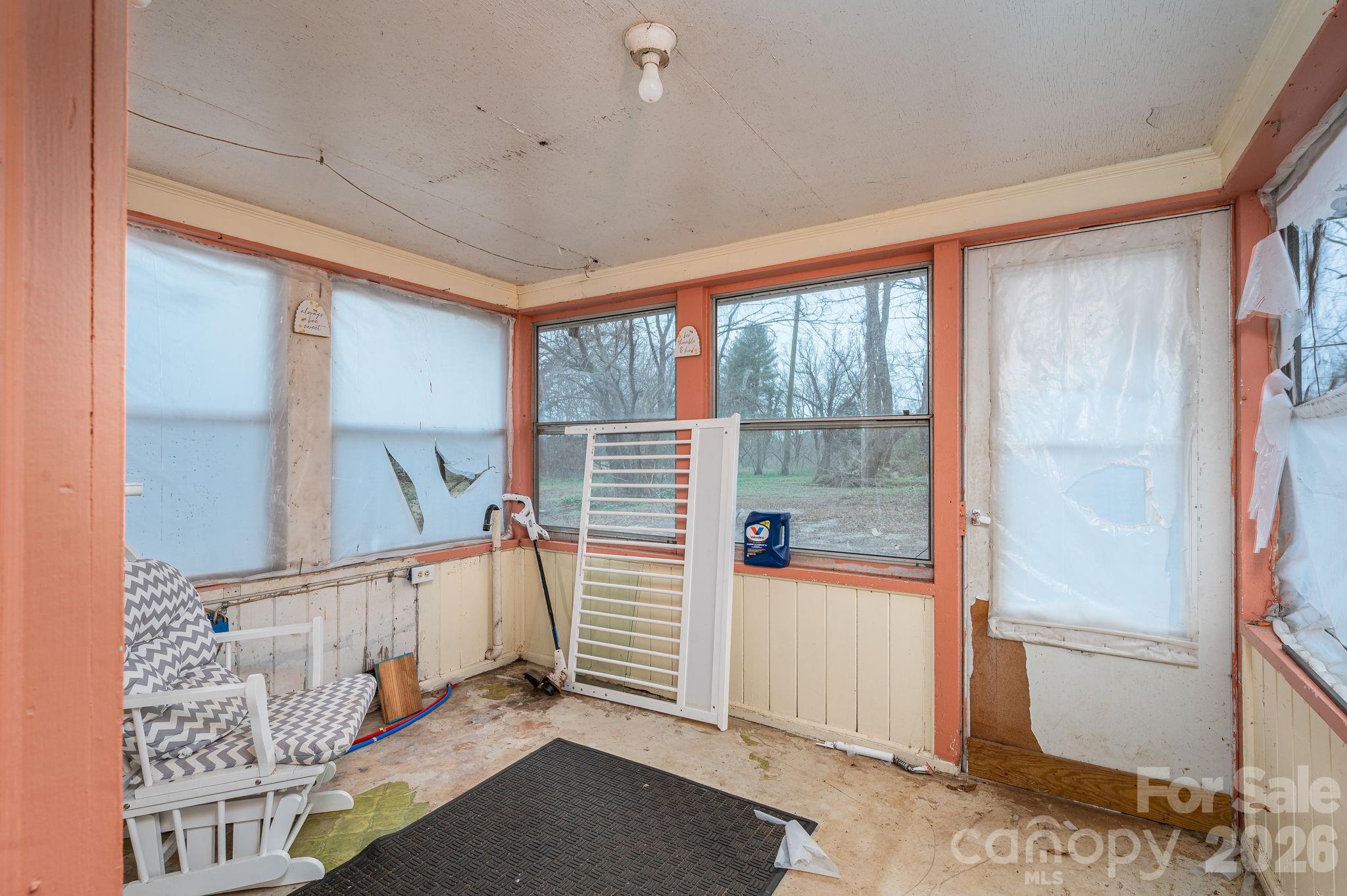 2784 E Nc 27 Highway — Lincolnton