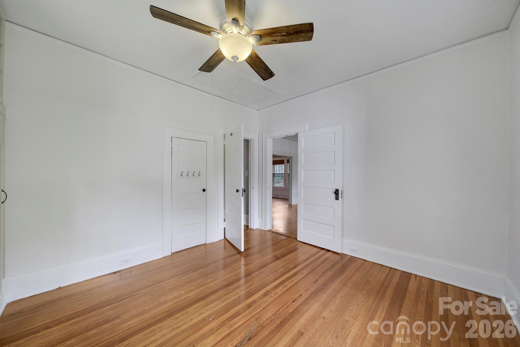 1638 Longfellow Street — Charlotte