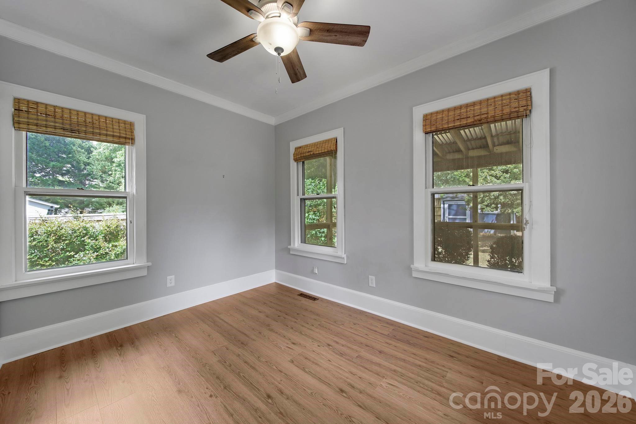 1638 Longfellow Street — Charlotte