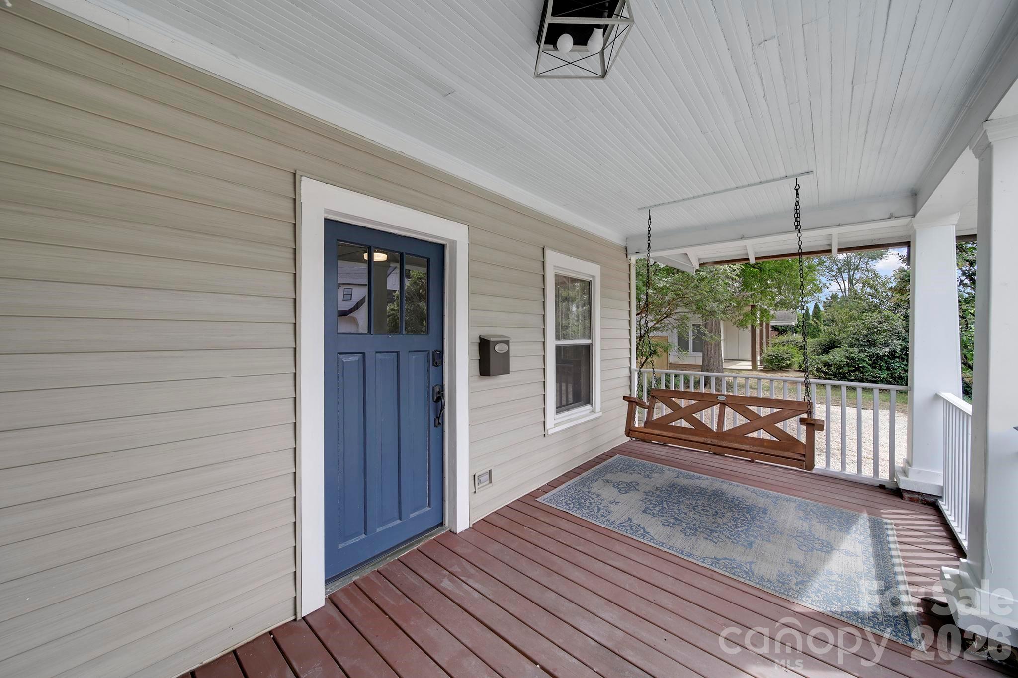 1638 Longfellow Street — Charlotte