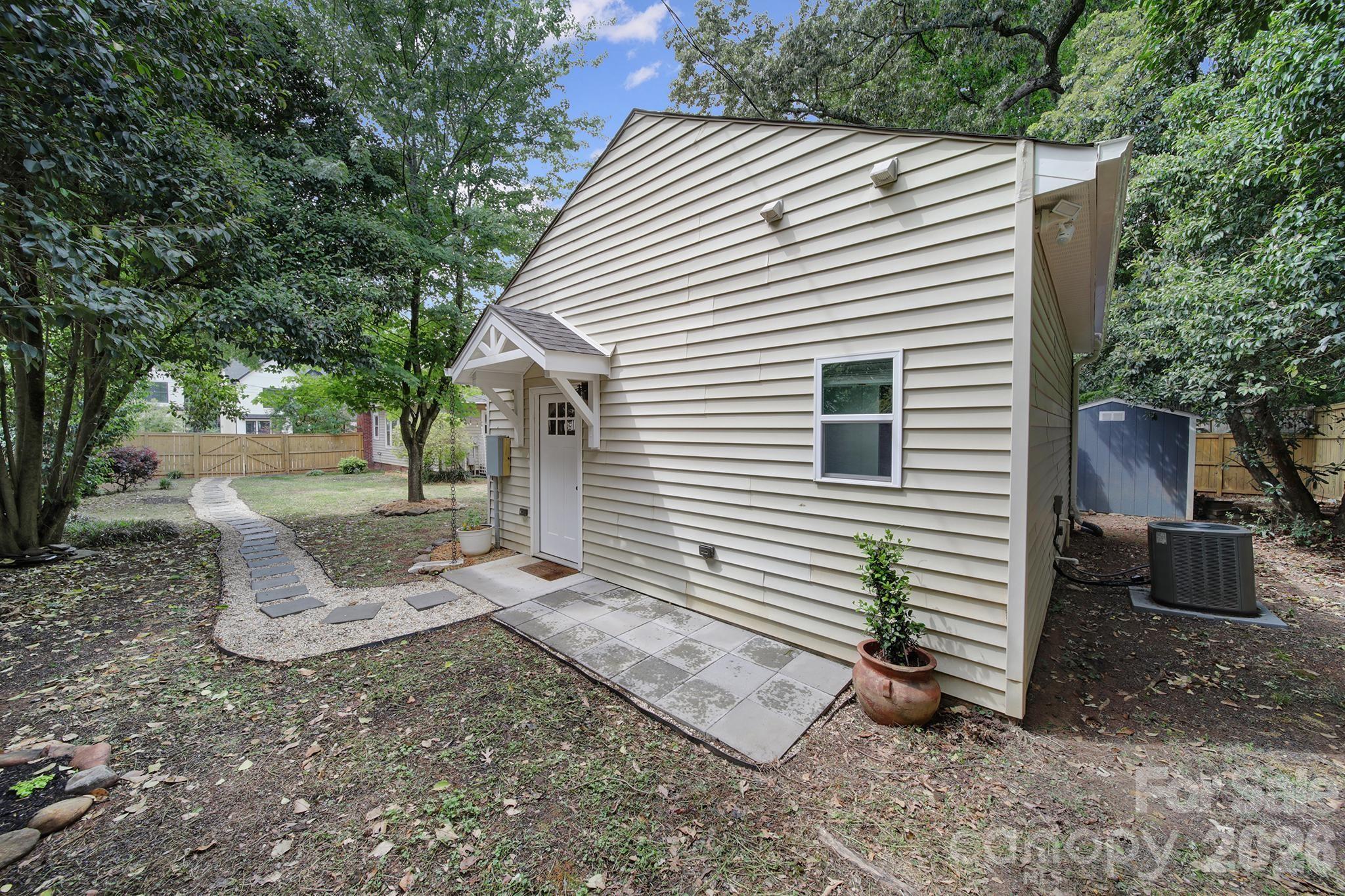 1638 Longfellow Street — Charlotte