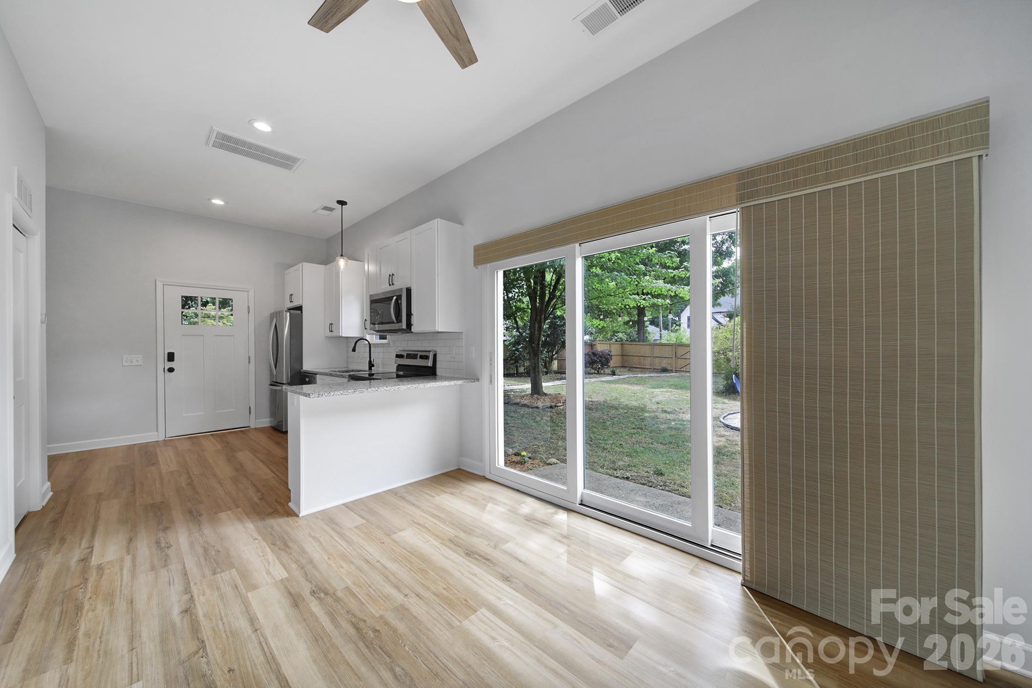 1638 Longfellow Street — Charlotte