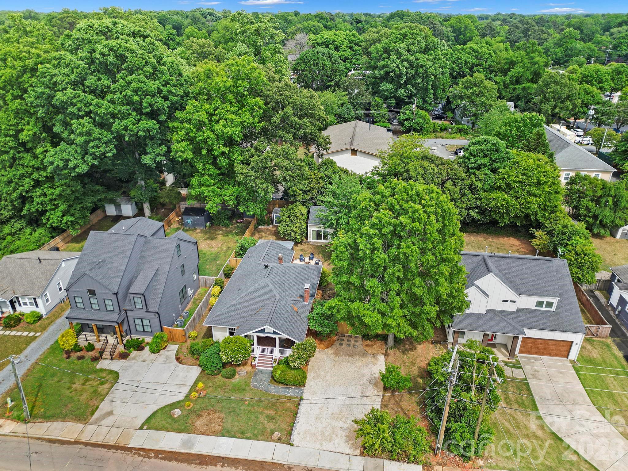 1638 Longfellow Street — Charlotte