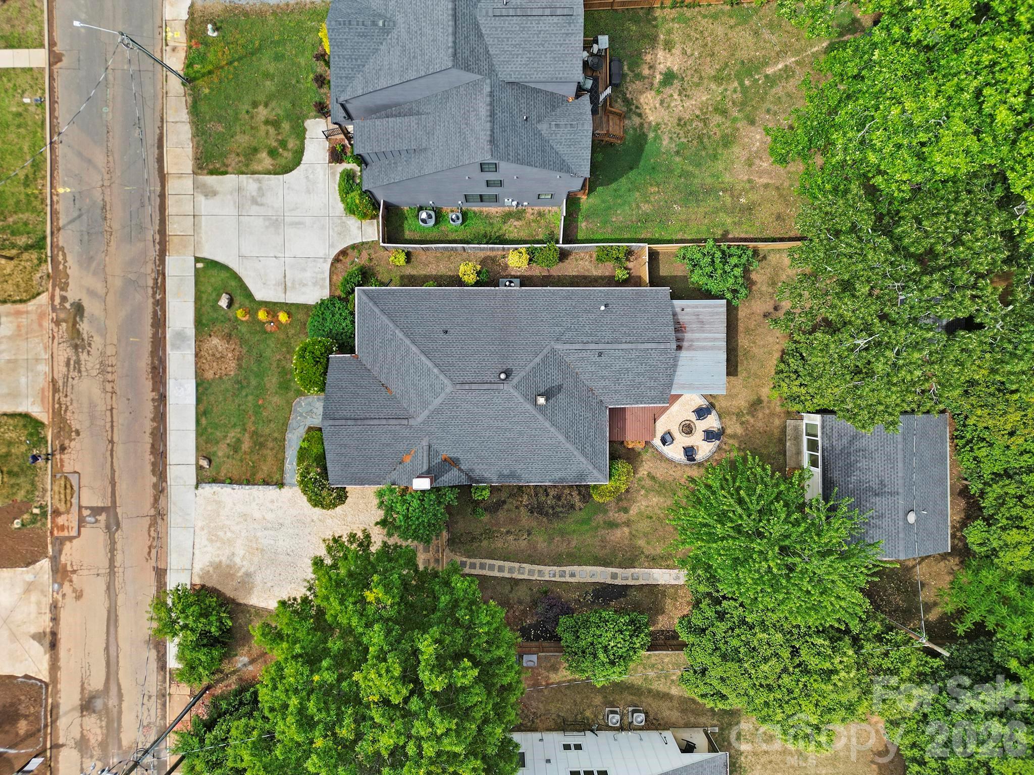 1638 Longfellow Street — Charlotte
