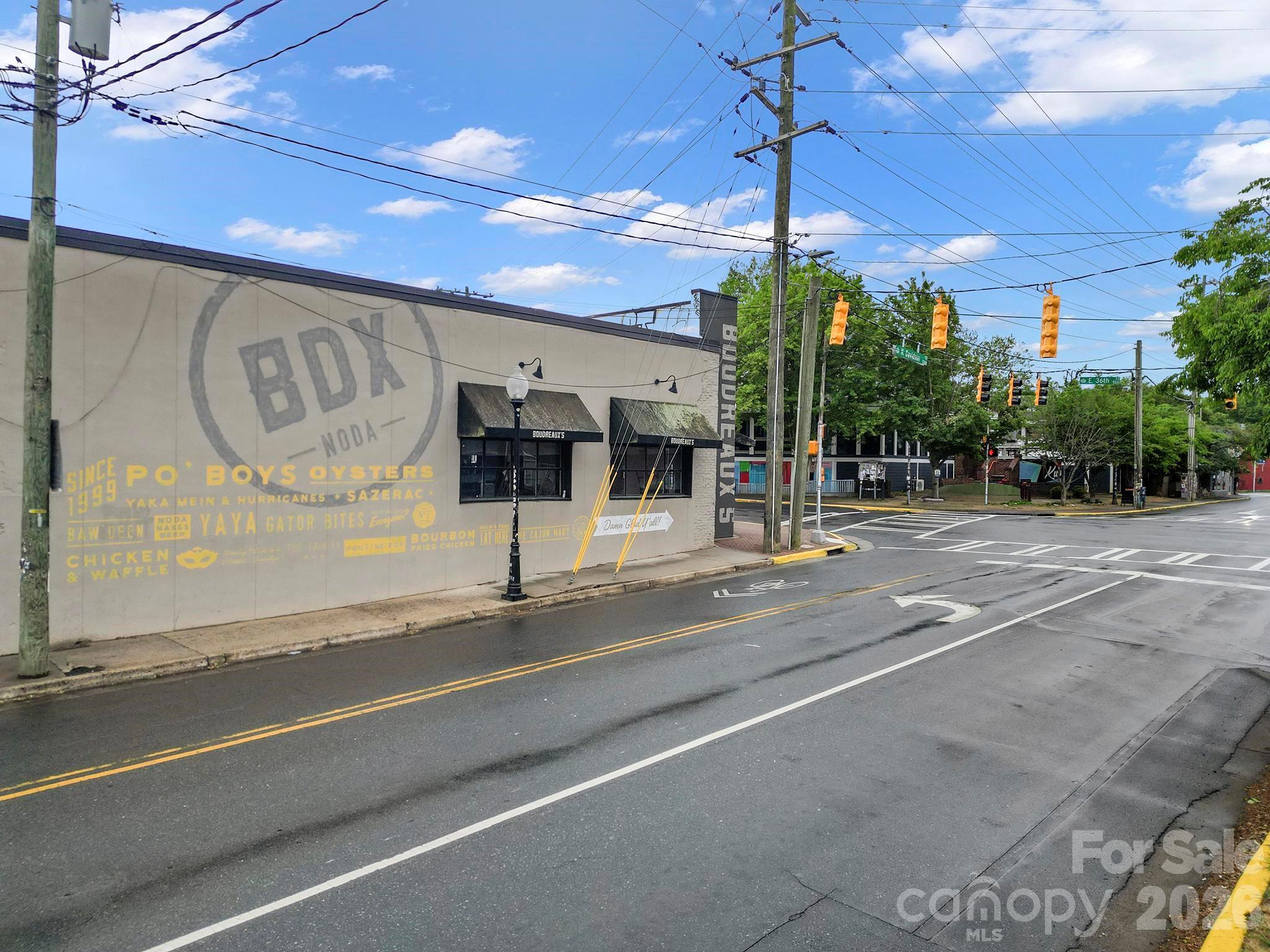 1638 Longfellow Street — Charlotte