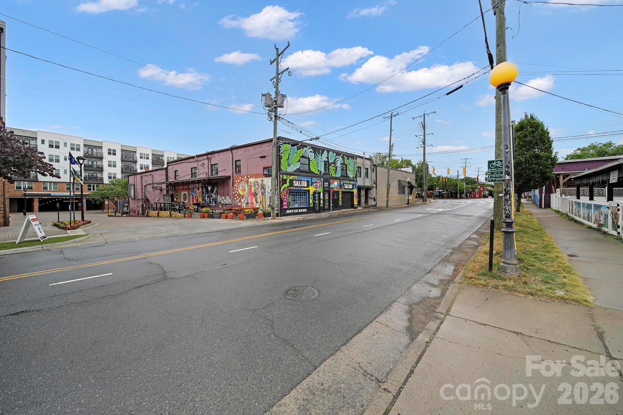 1638 Longfellow Street — Charlotte