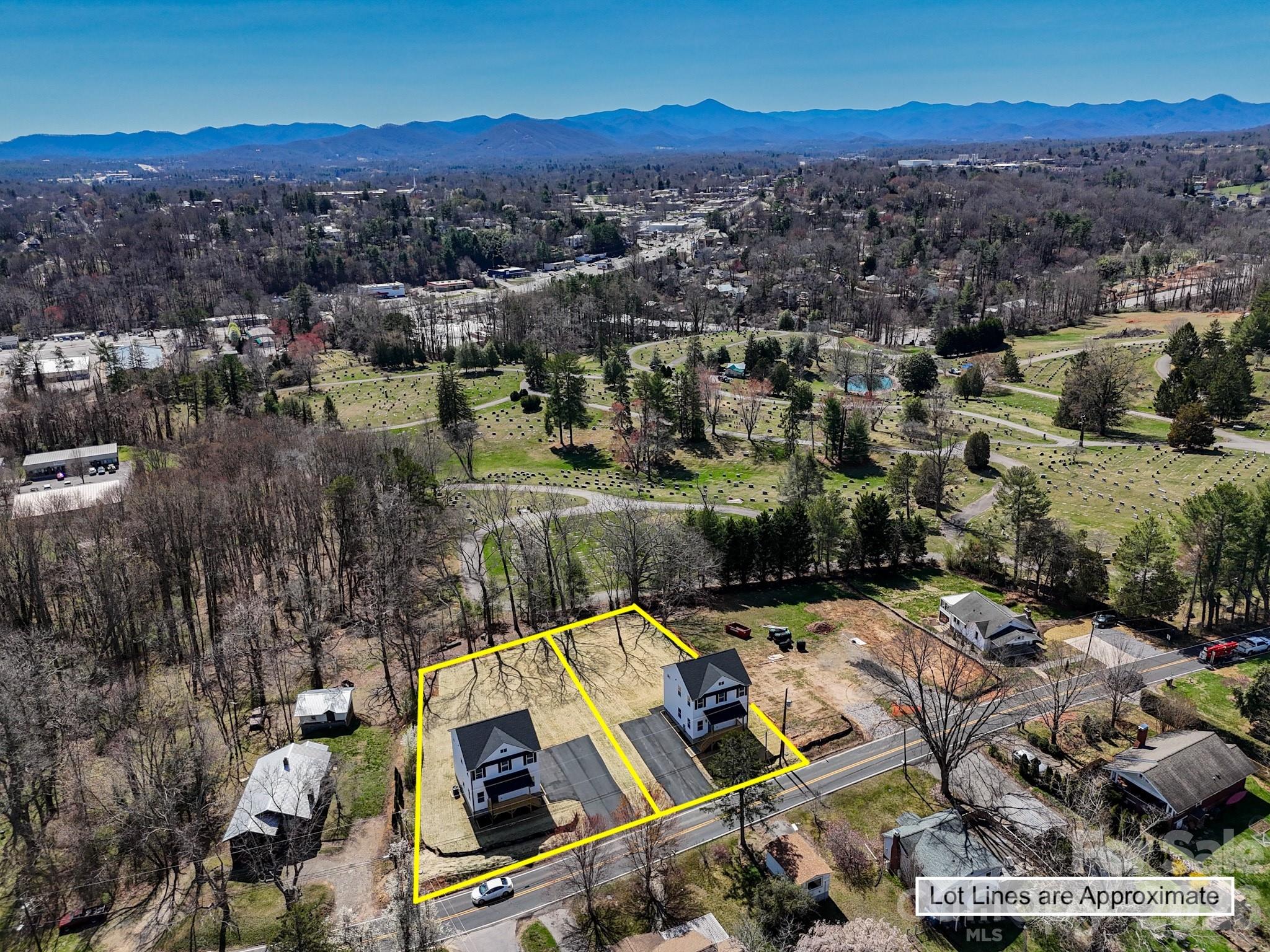 428 Hazel Mill Road — Asheville