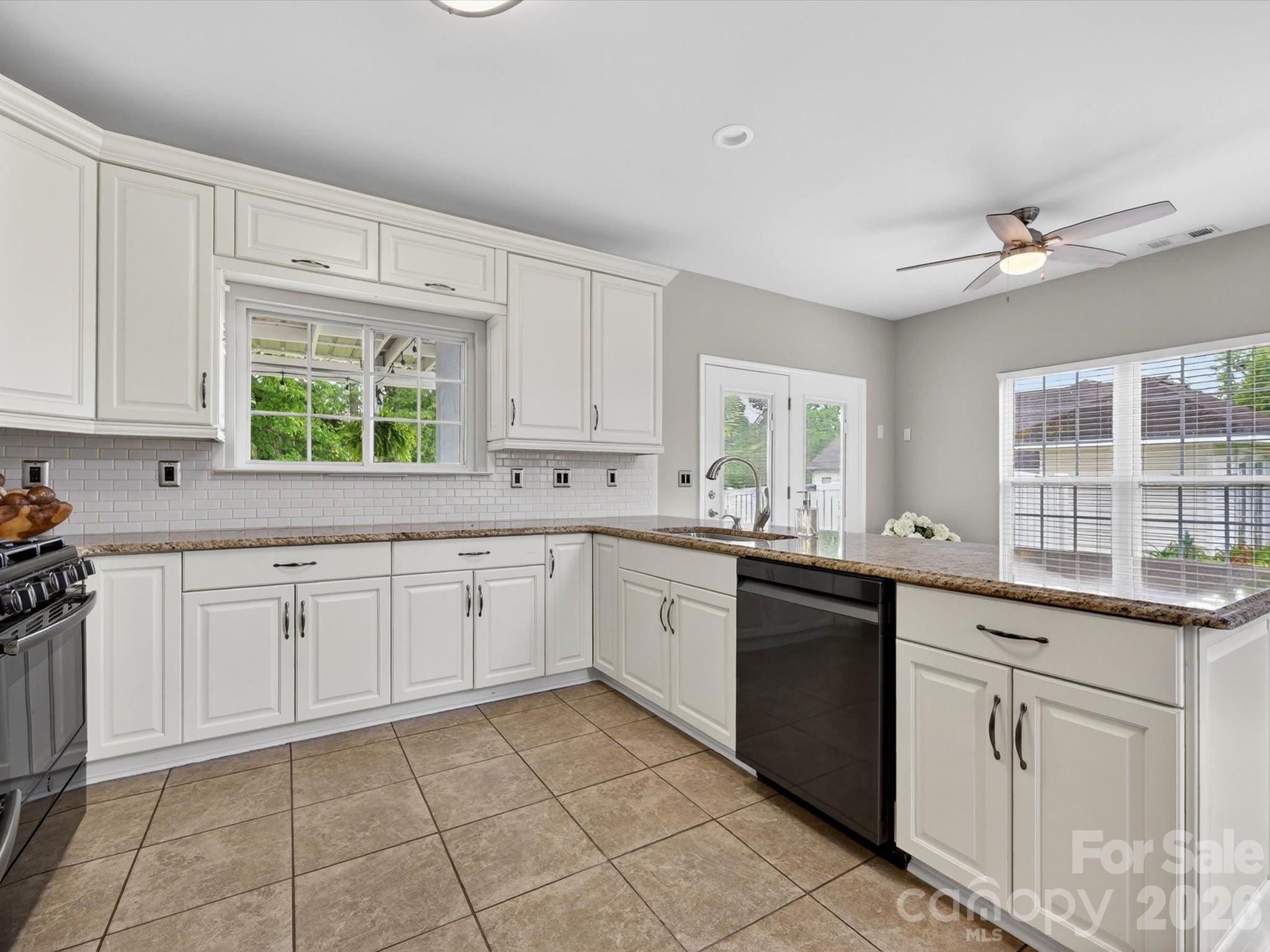 3416 Fairfax Woods Drive — Matthews