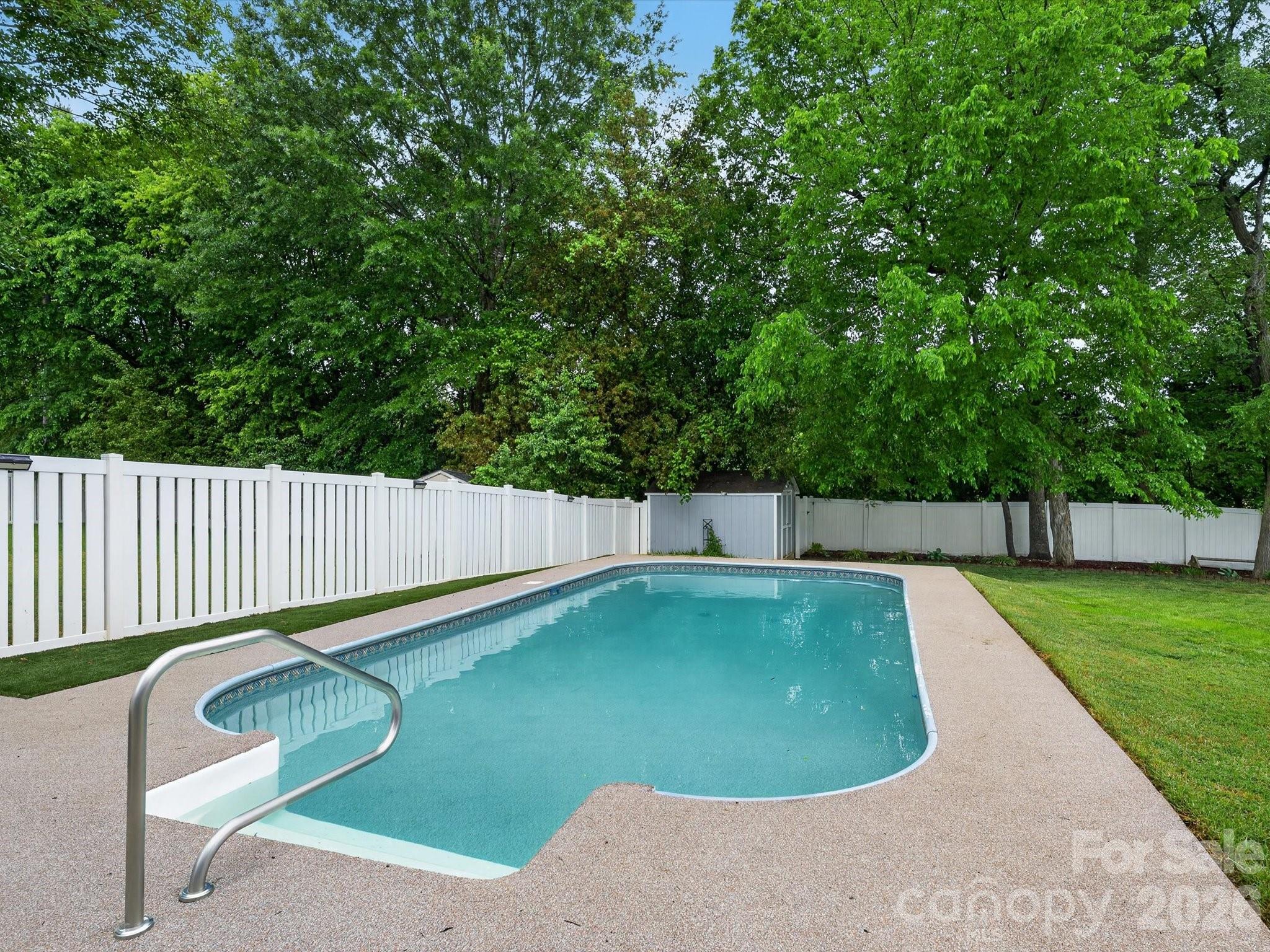 3416 Fairfax Woods Drive — Matthews