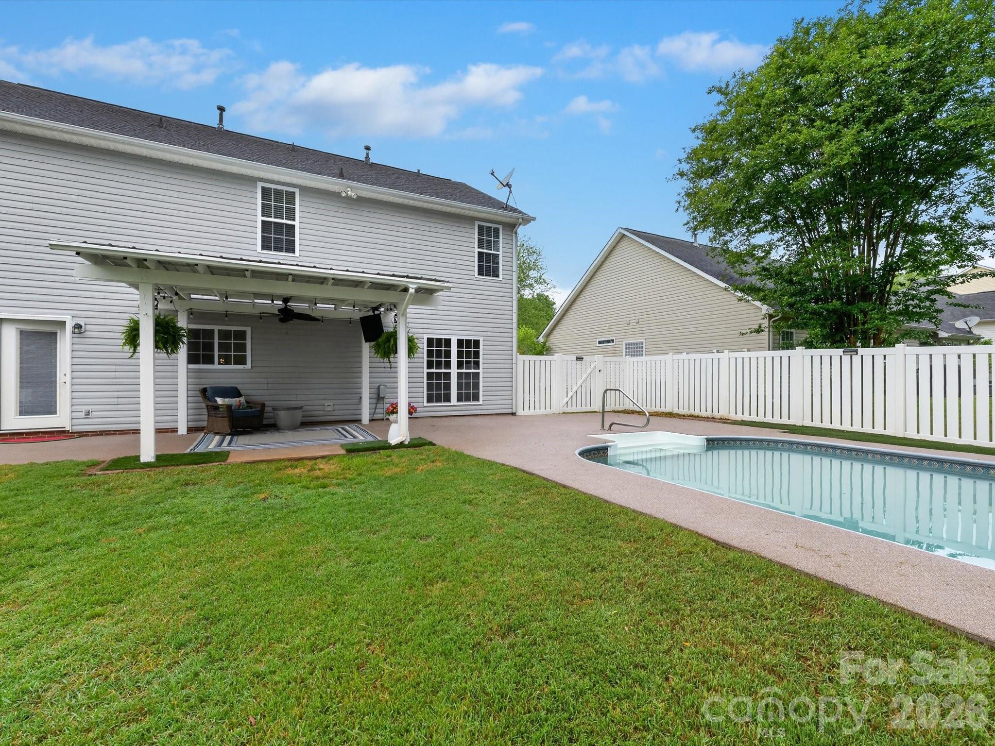 3416 Fairfax Woods Drive — Matthews