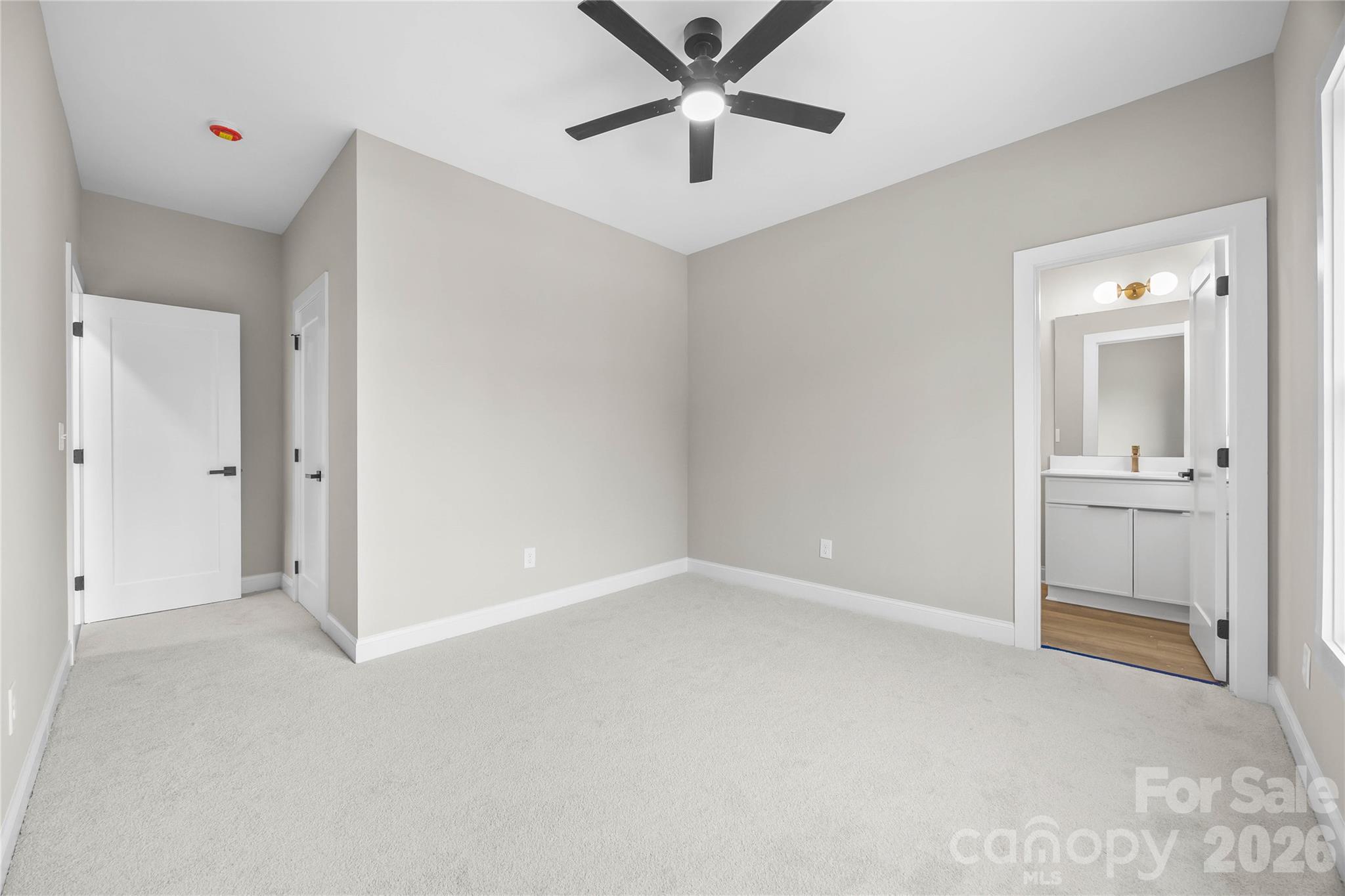 401 N Lee Street #B — Mount Holly