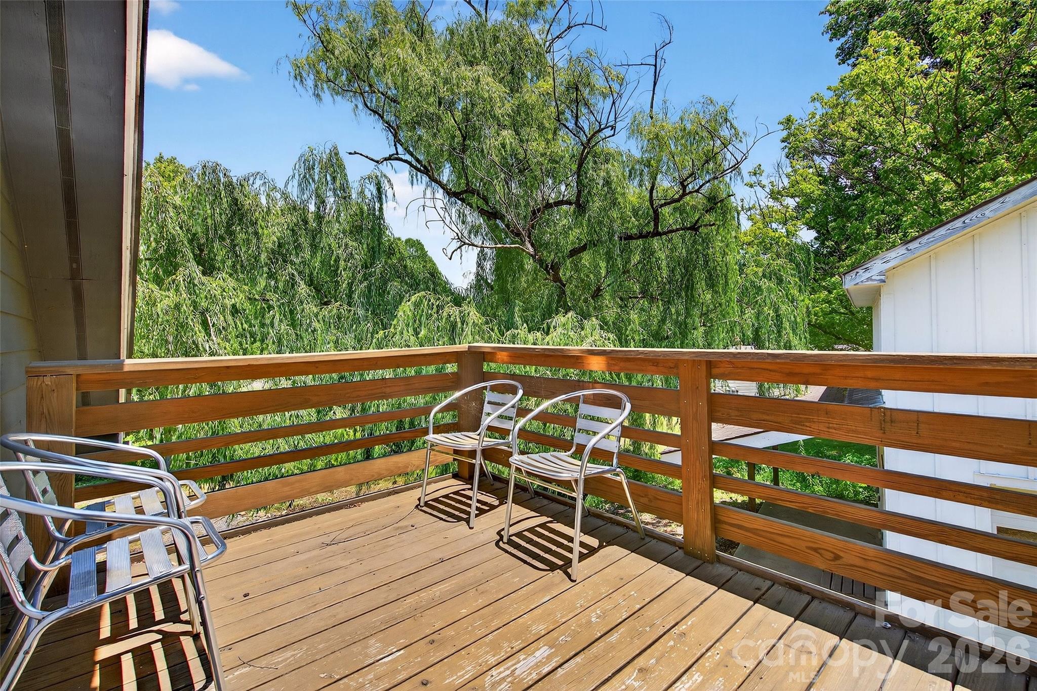 626 Old Lytle Cove Road — Swannanoa