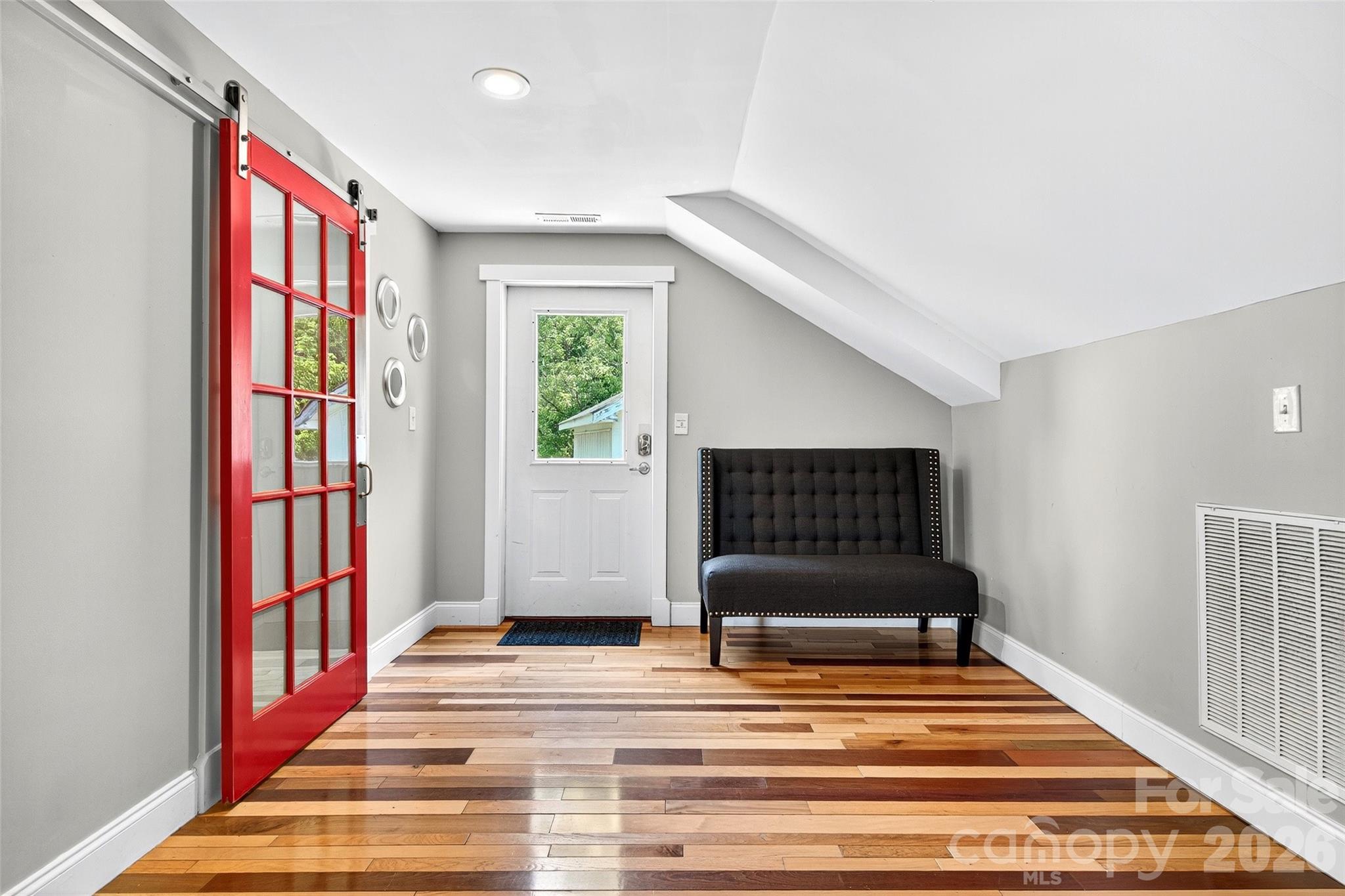 626 Old Lytle Cove Road — Swannanoa