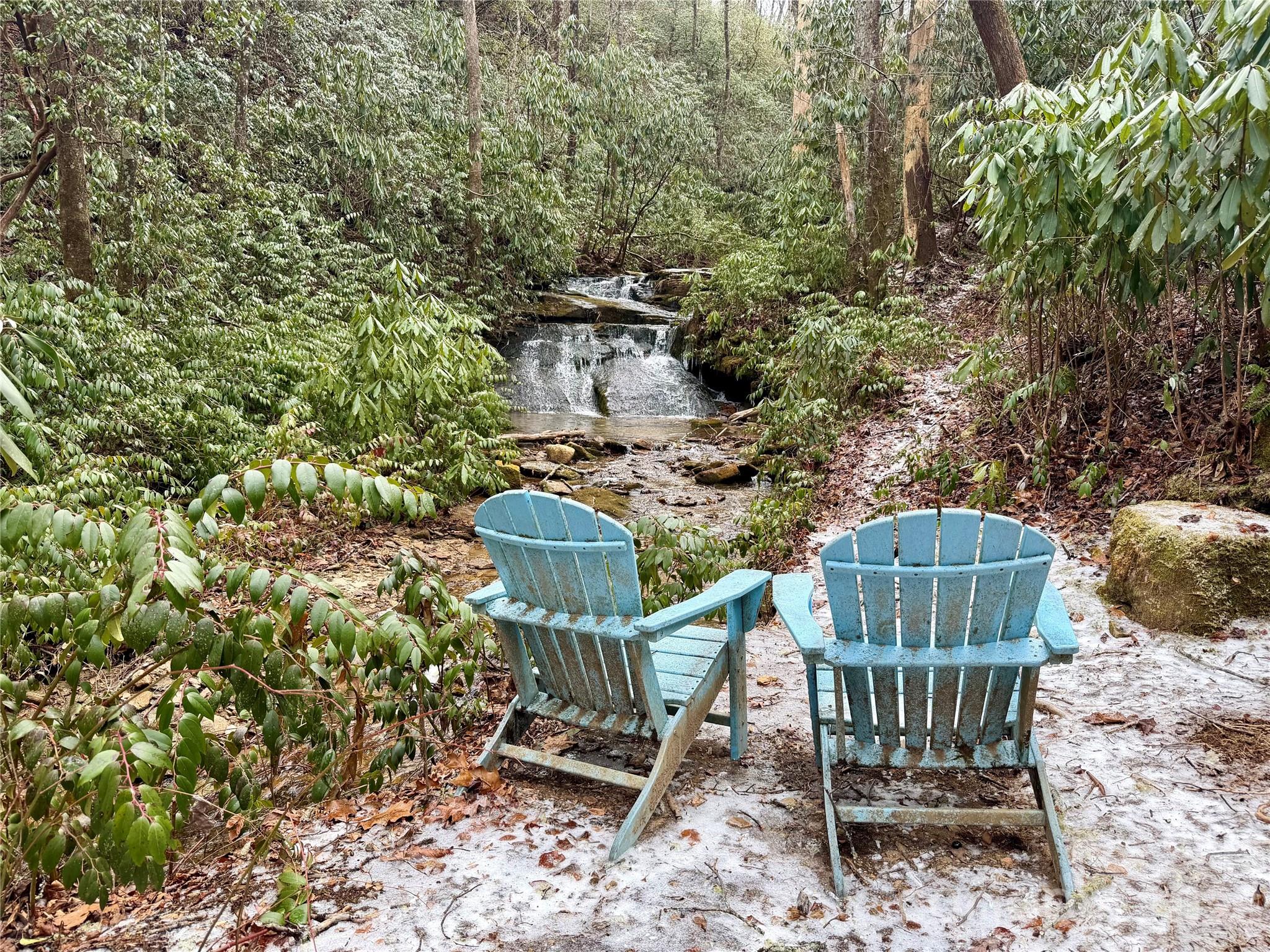 581 Hubbard Hollow Road — Rosman