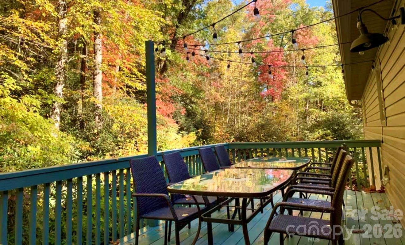 581 Hubbard Hollow Road — Rosman