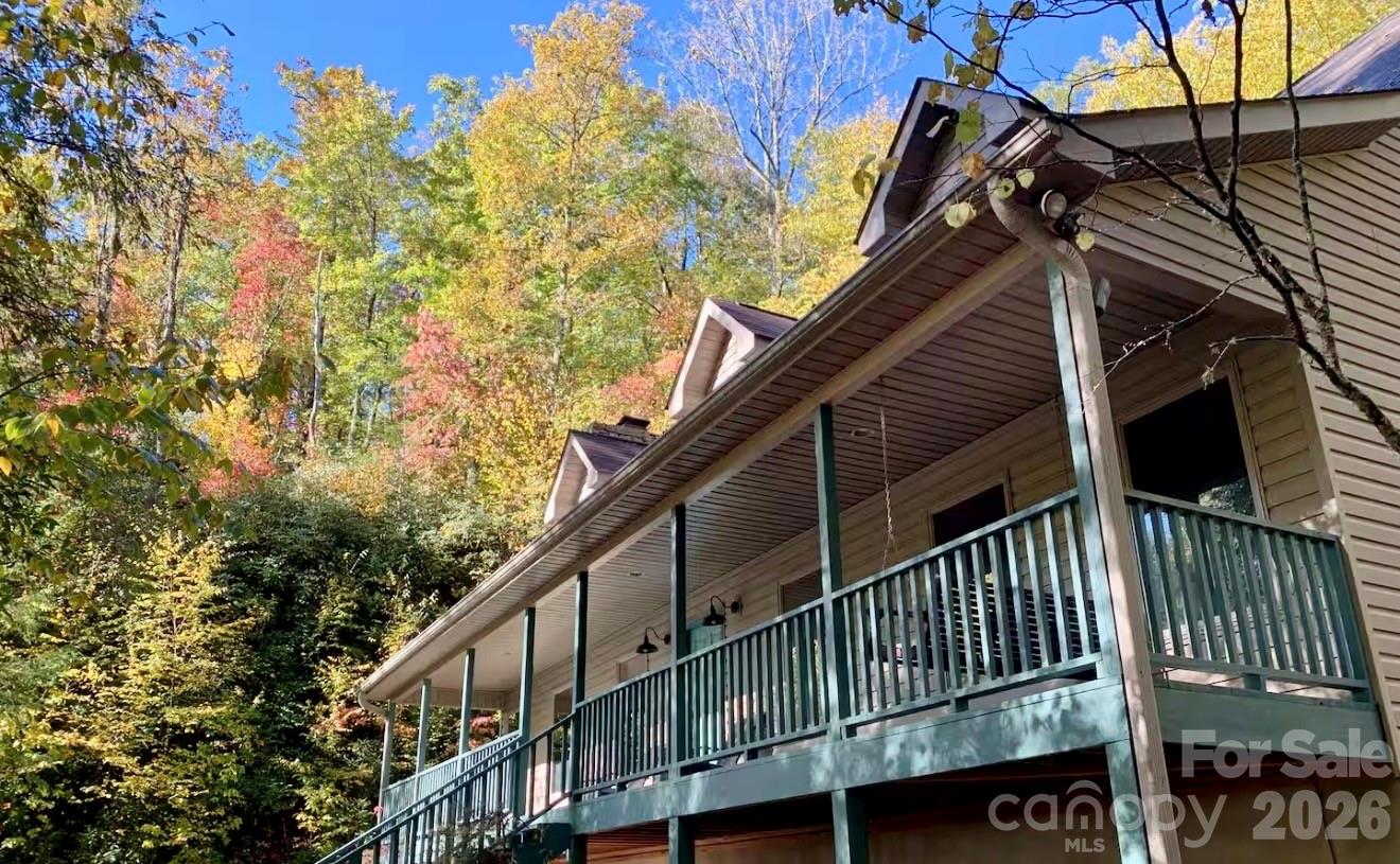 581 Hubbard Hollow Road — Rosman