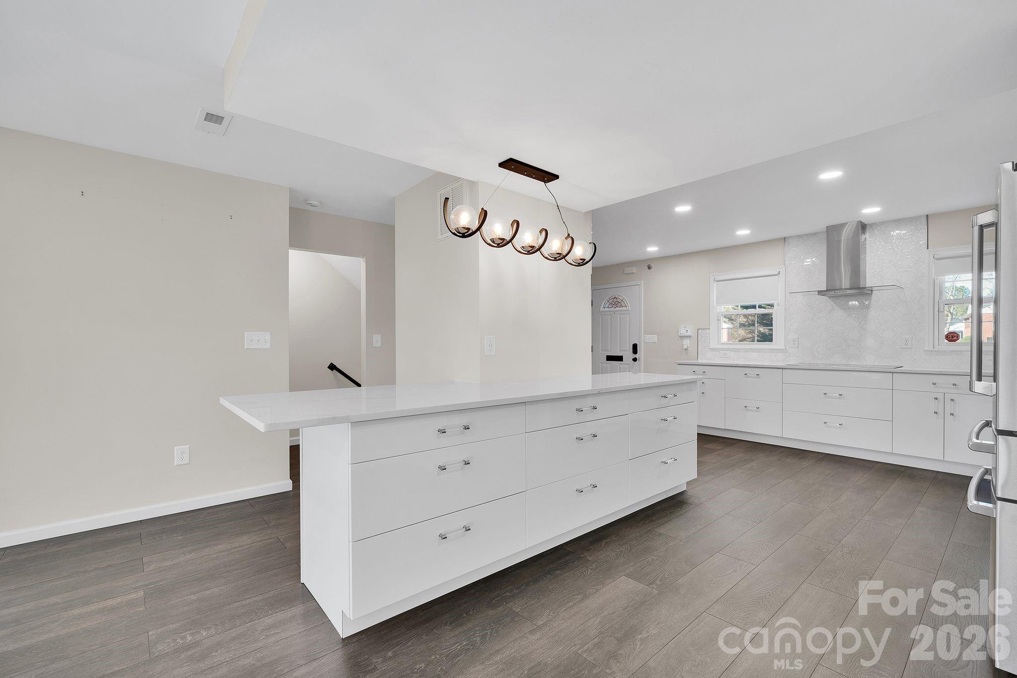 8308 Knights Bridge Road — Charlotte