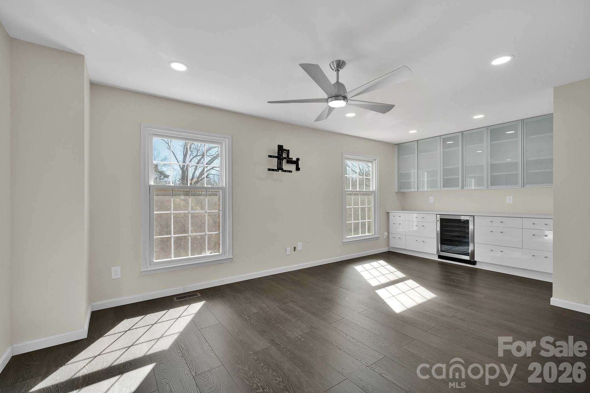8308 Knights Bridge Road — Charlotte