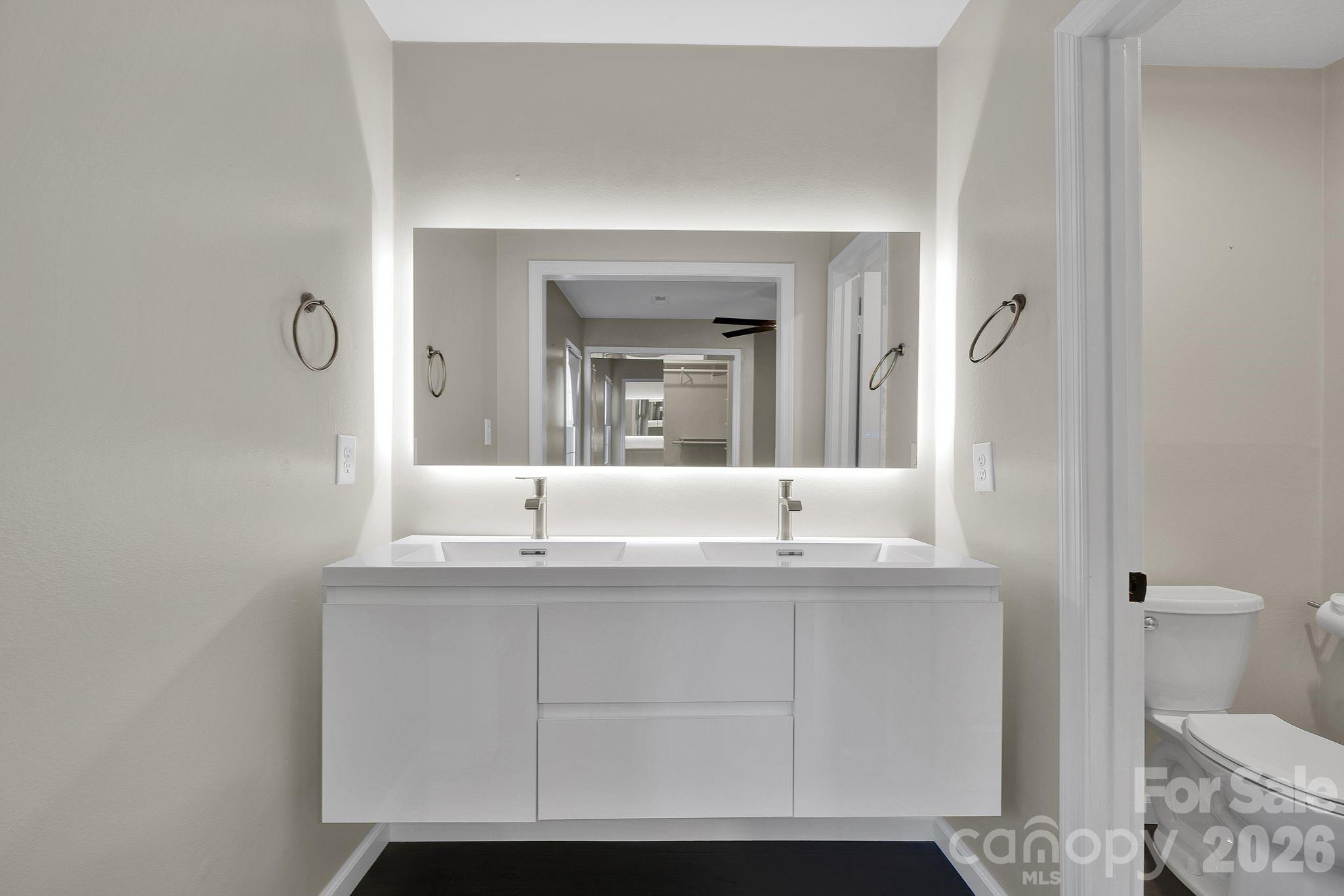 8308 Knights Bridge Road — Charlotte