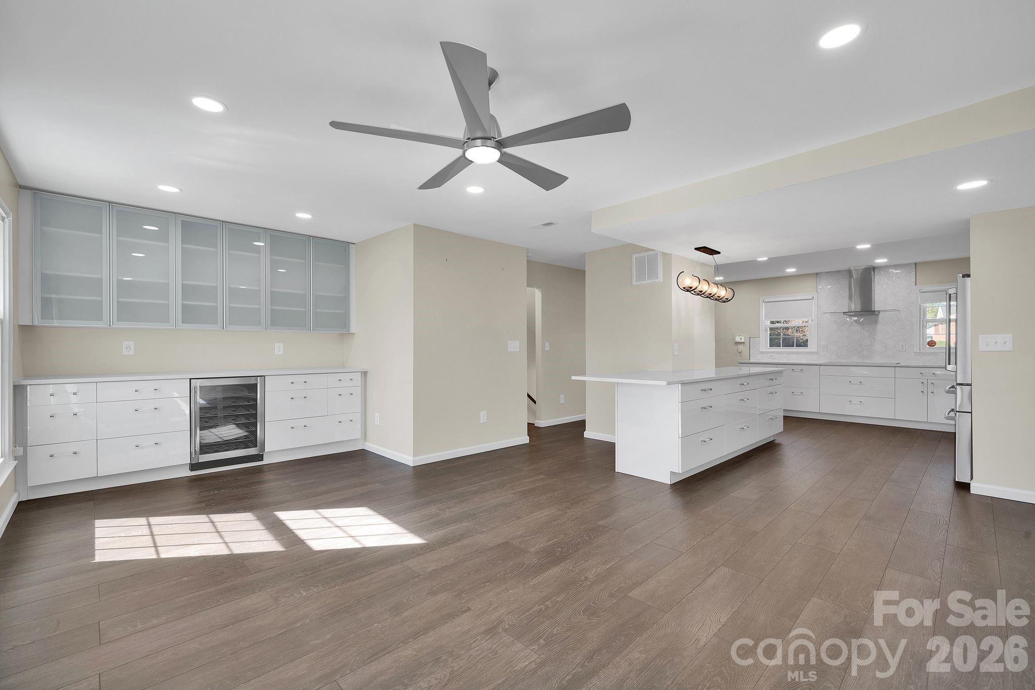 8308 Knights Bridge Road — Charlotte