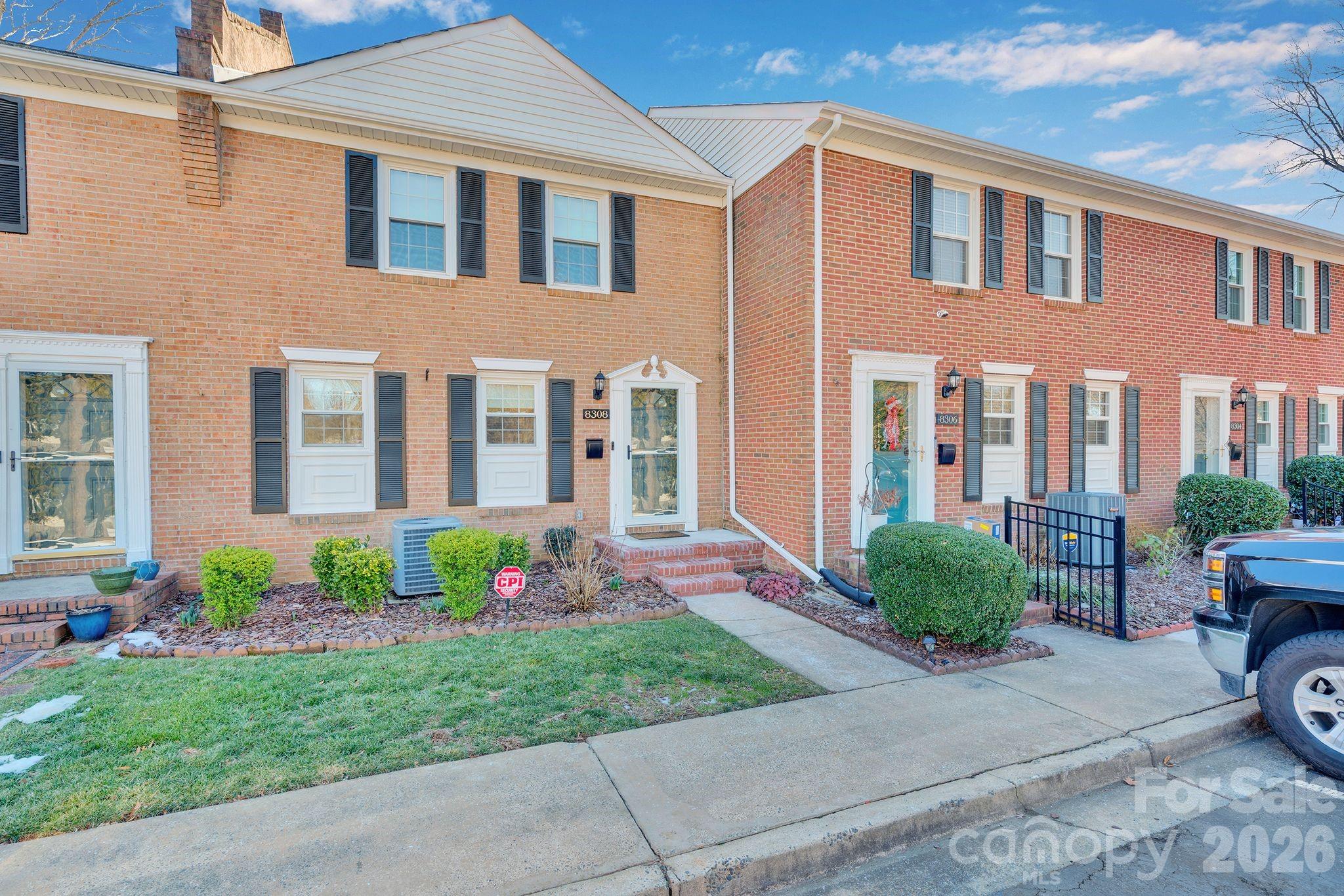 8308 Knights Bridge Road — Charlotte