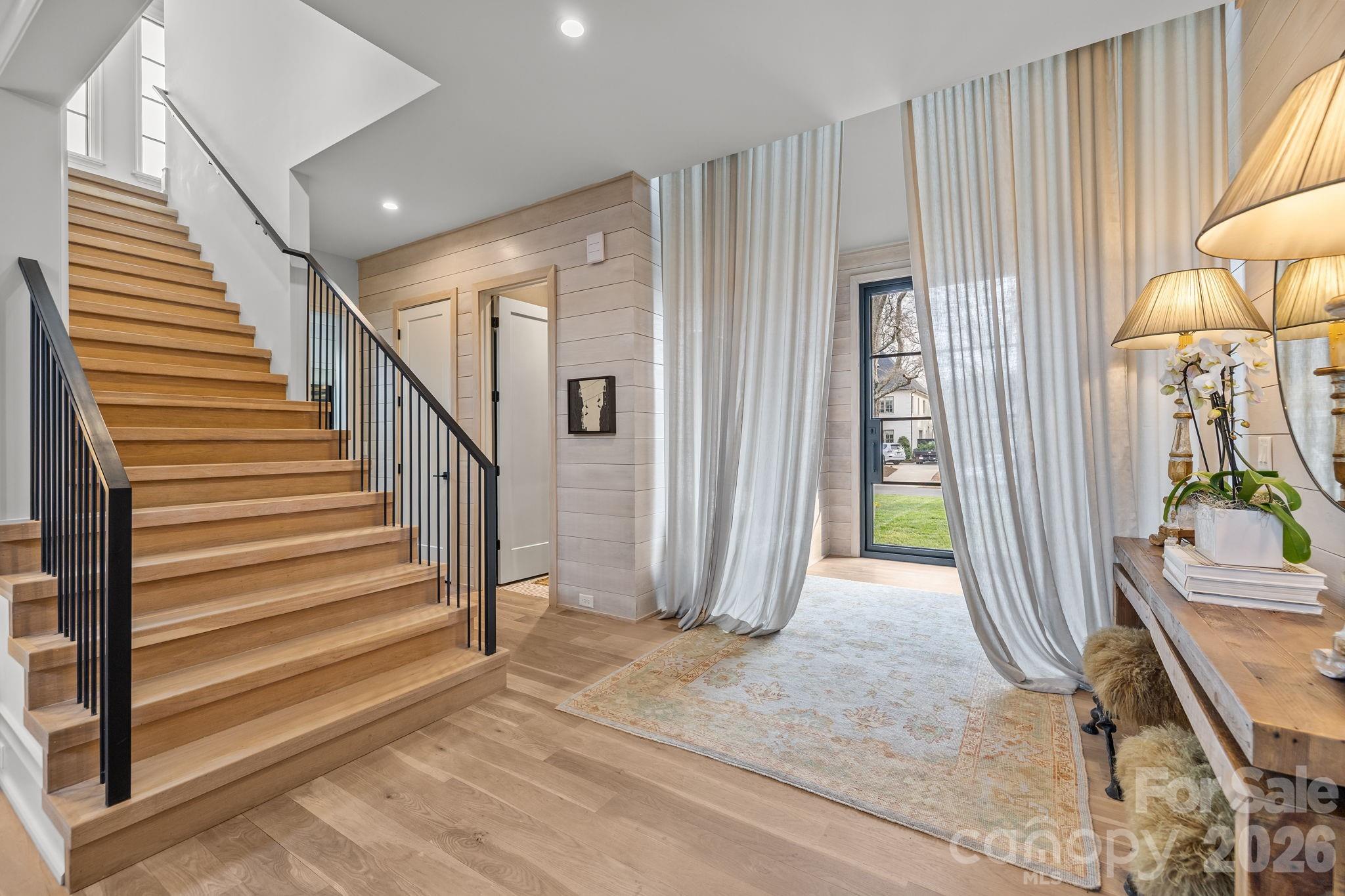 1344 Biltmore Drive — Charlotte