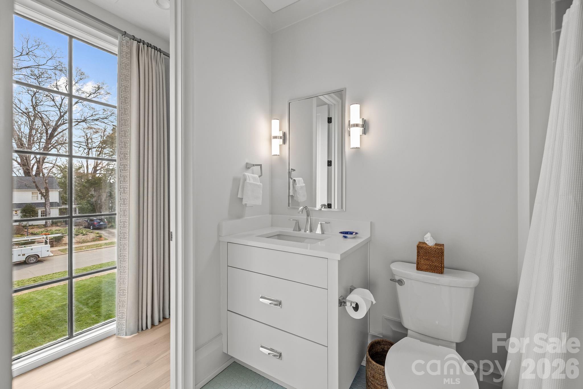 1344 Biltmore Drive — Charlotte