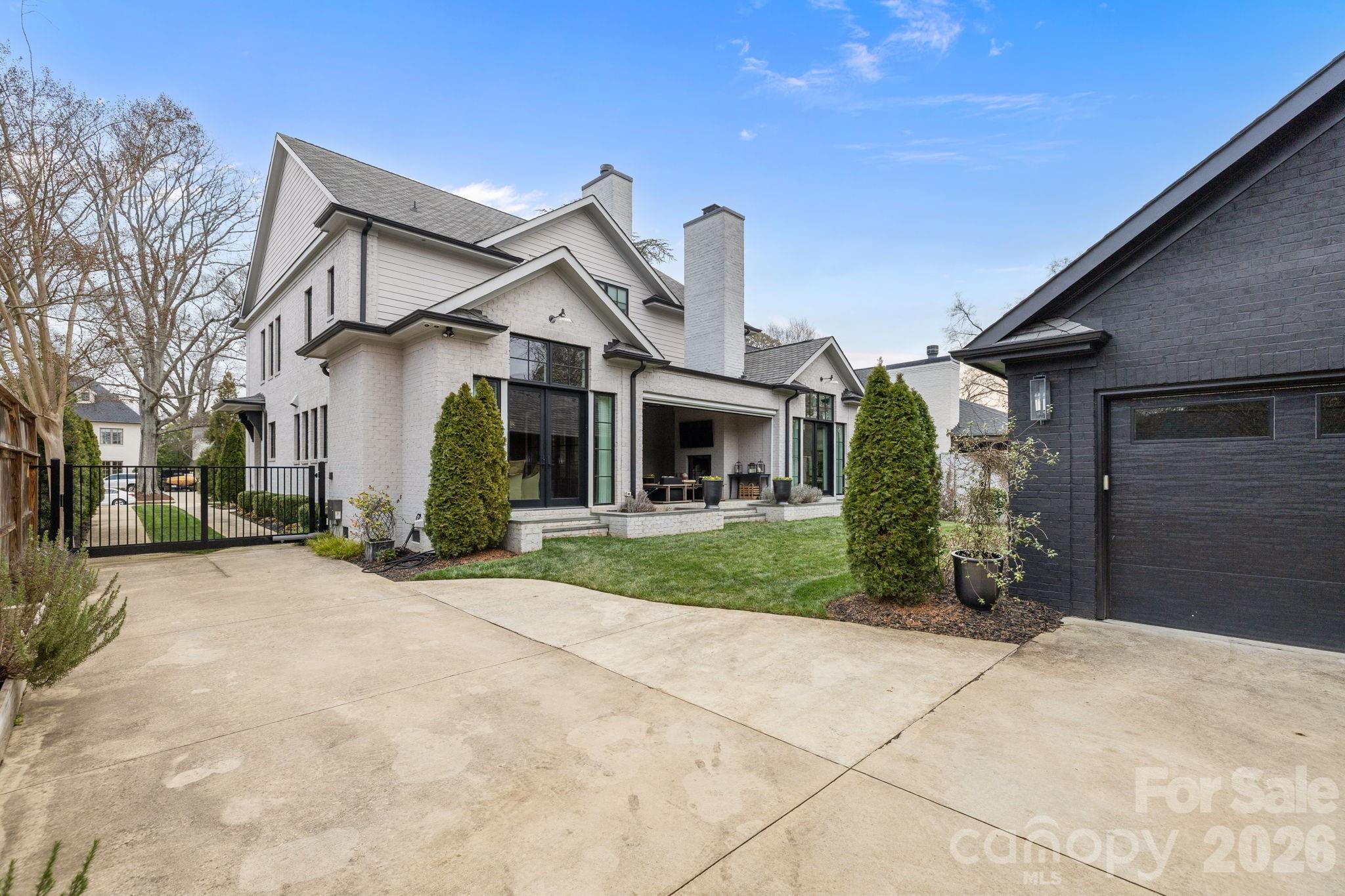 1344 Biltmore Drive — Charlotte