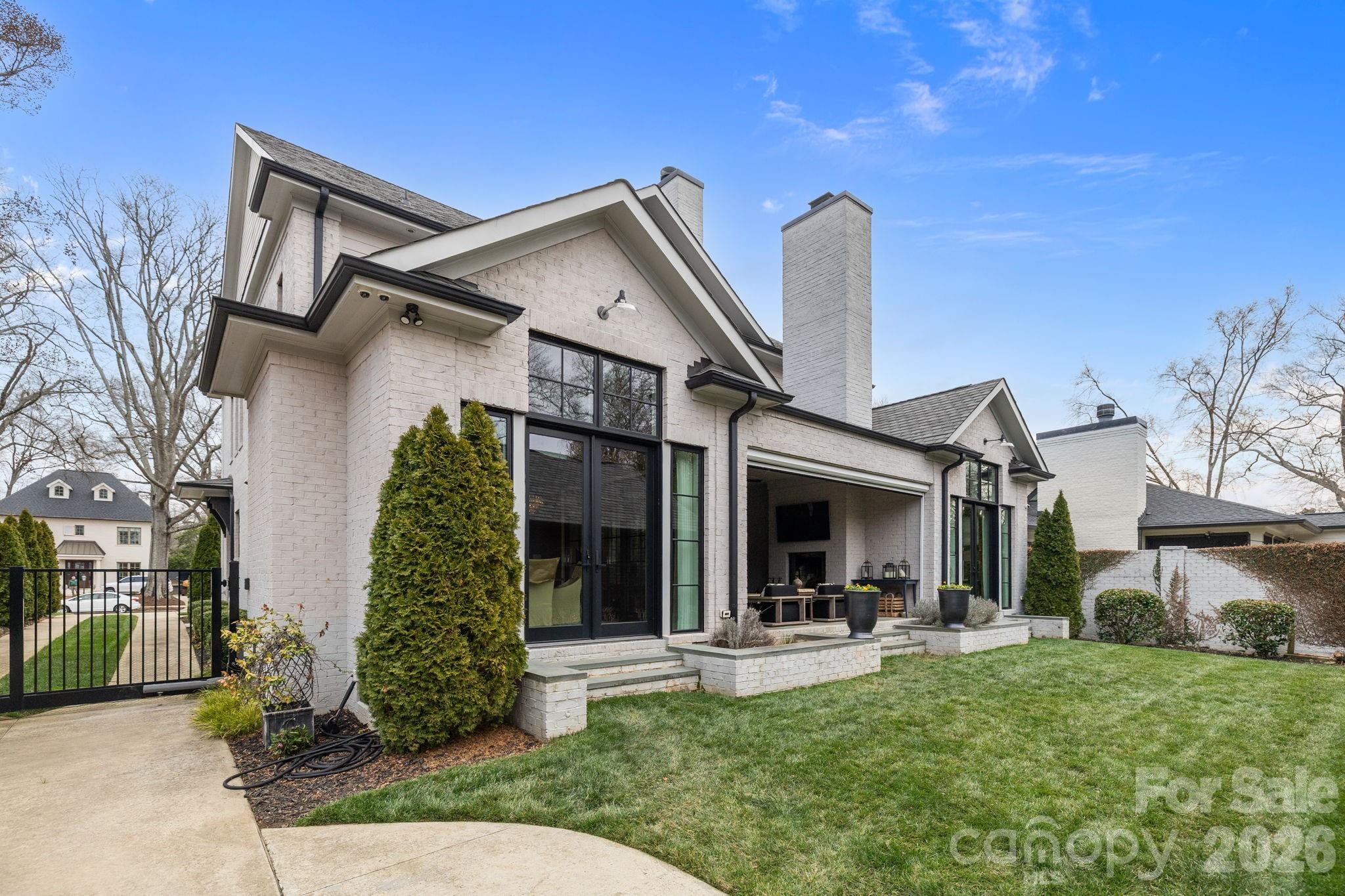 1344 Biltmore Drive — Charlotte
