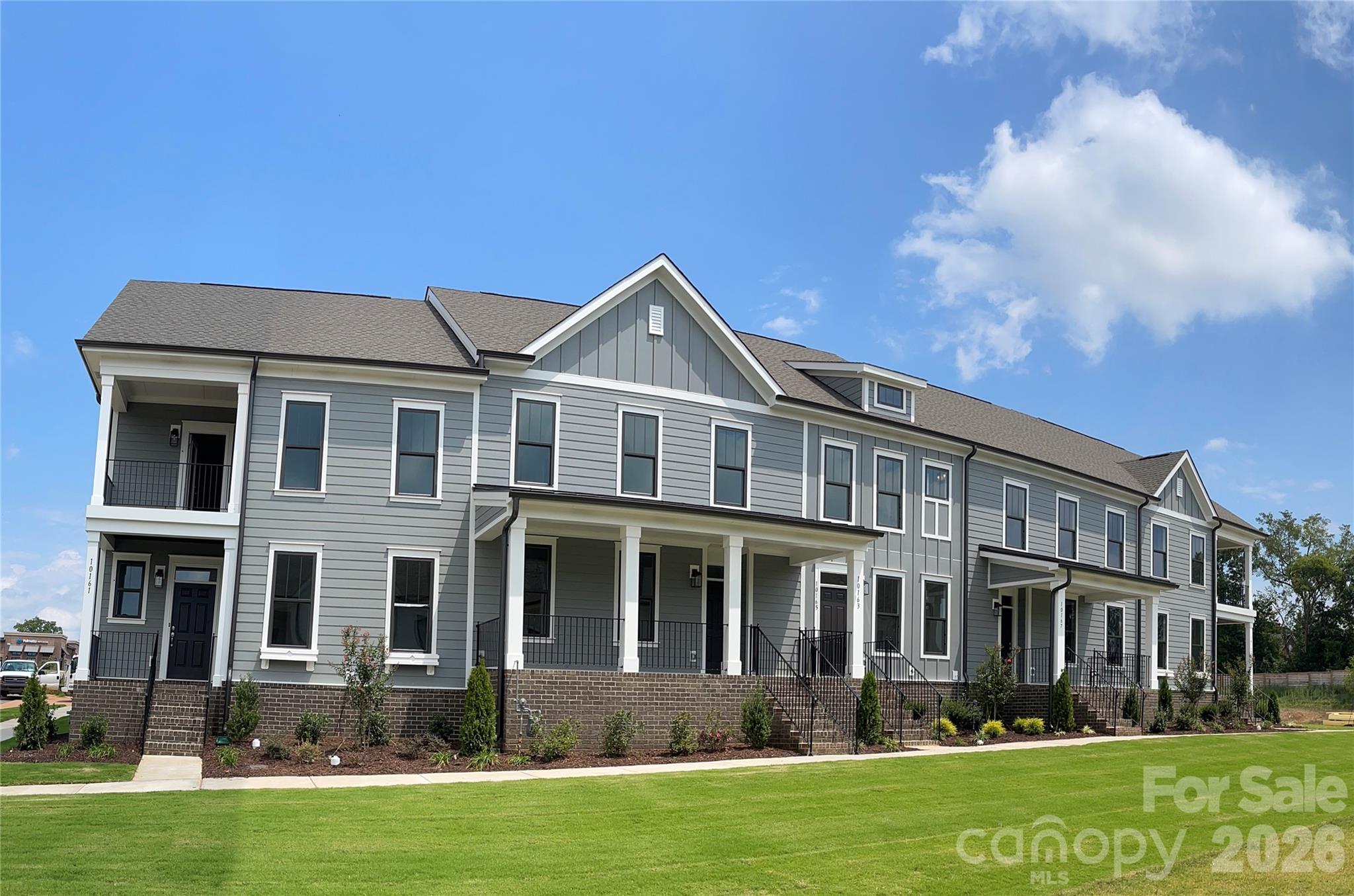 10225 Rainier Trail Drive NW — Huntersville