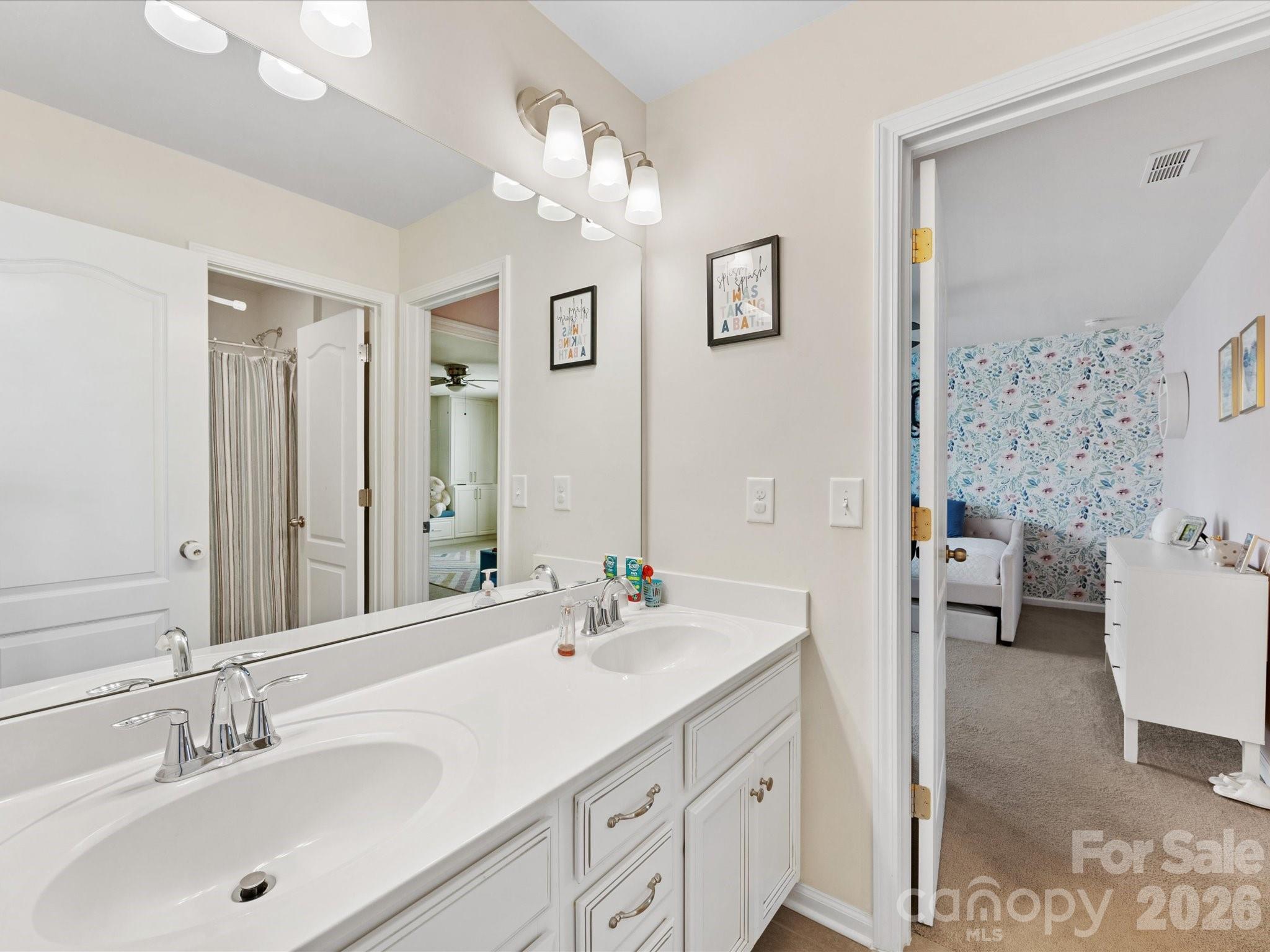 4261 Coachwhip Avenue — Lancaster