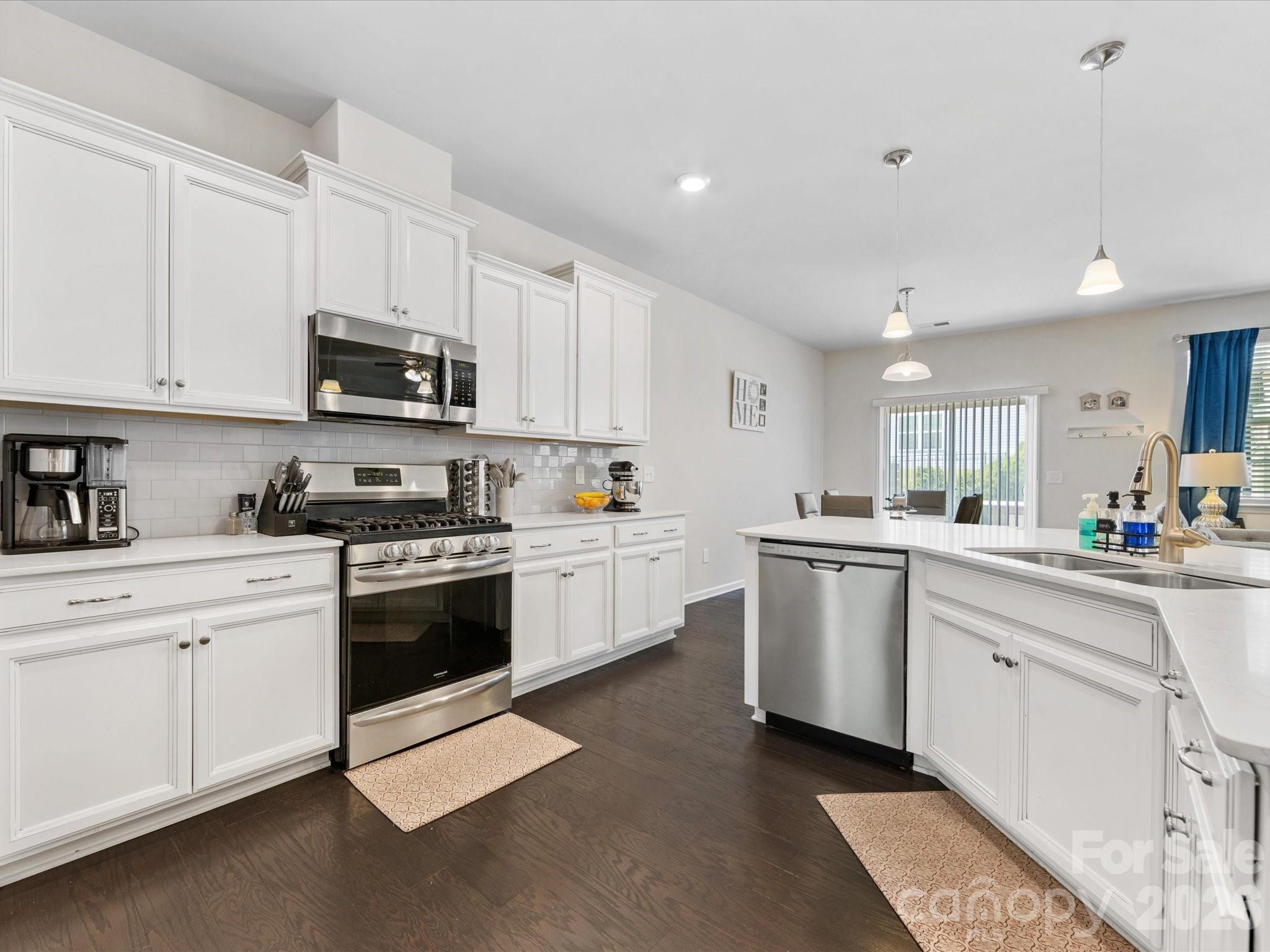 4261 Coachwhip Avenue — Lancaster