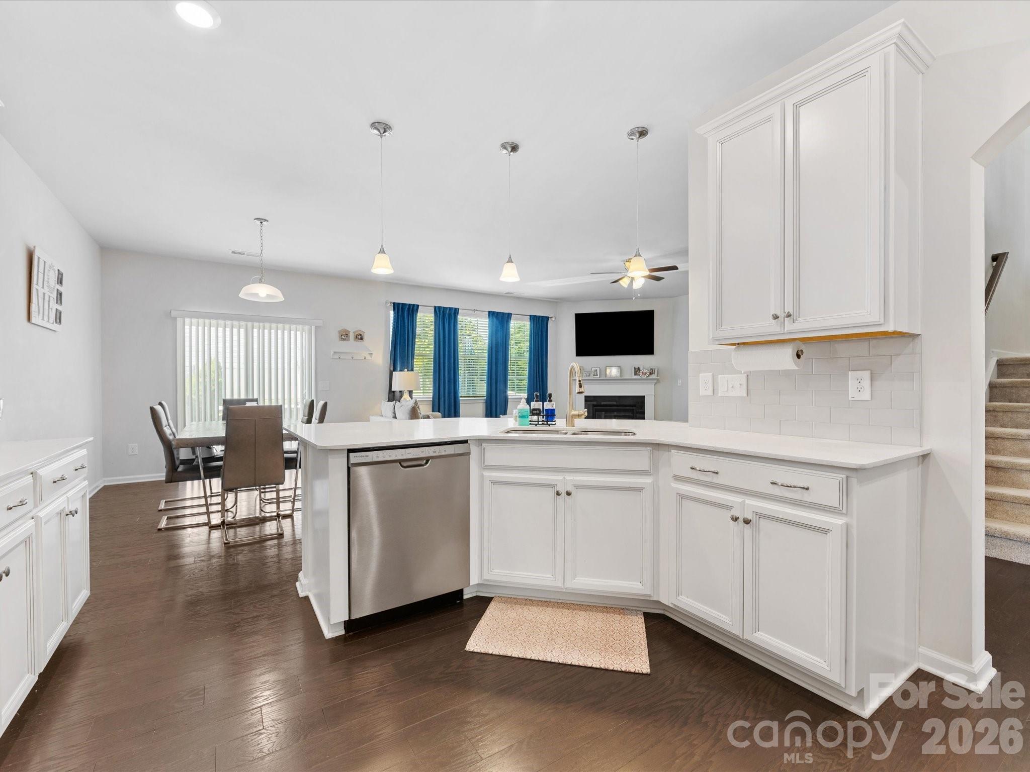 4261 Coachwhip Avenue — Lancaster