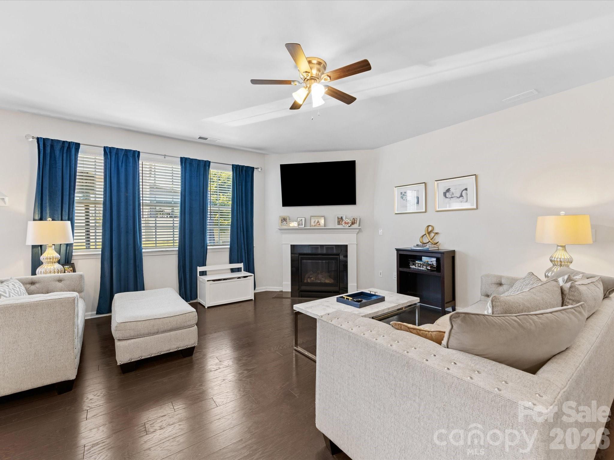 4261 Coachwhip Avenue — Lancaster