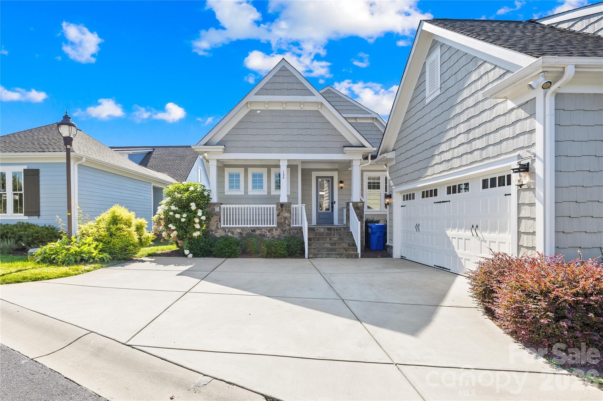 124 Sisters Cove Court — Mooresville