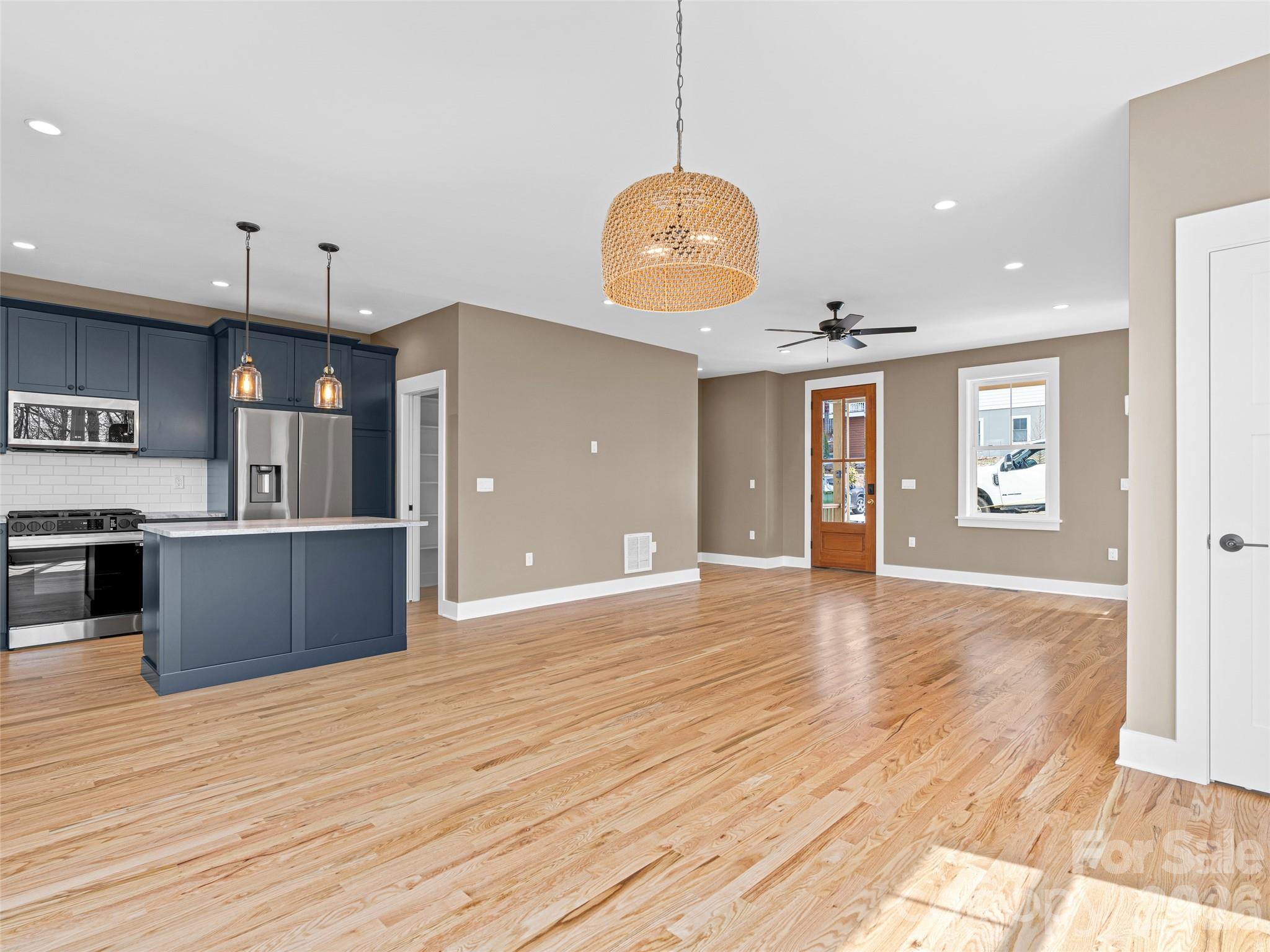 112 Alma Lane — Asheville